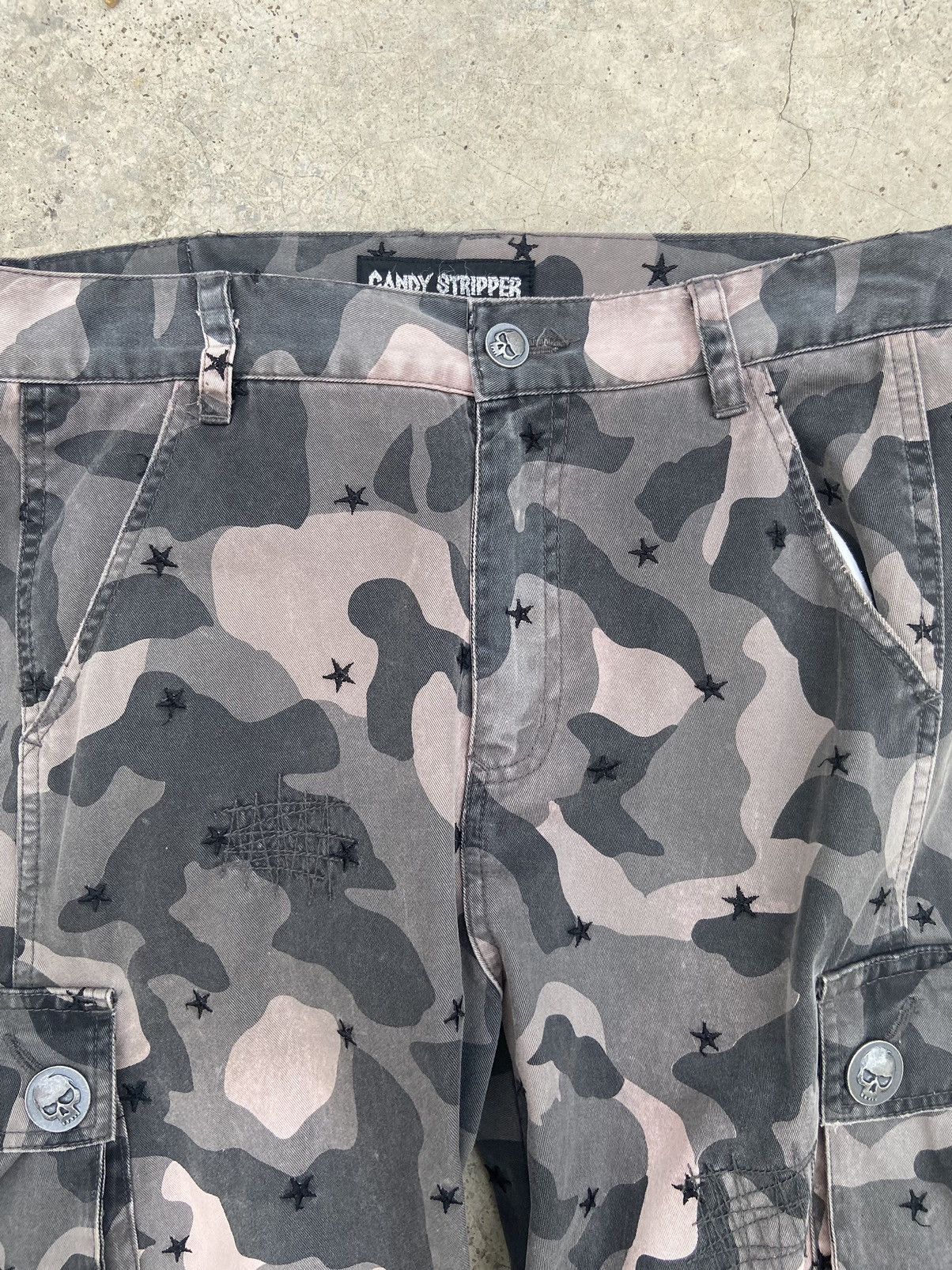 Beauty Beast × If Six Was Nine Candy Stripper cargo pants camoflauge patchwork Size US 32 / EU 48 - 6 Thumbnail