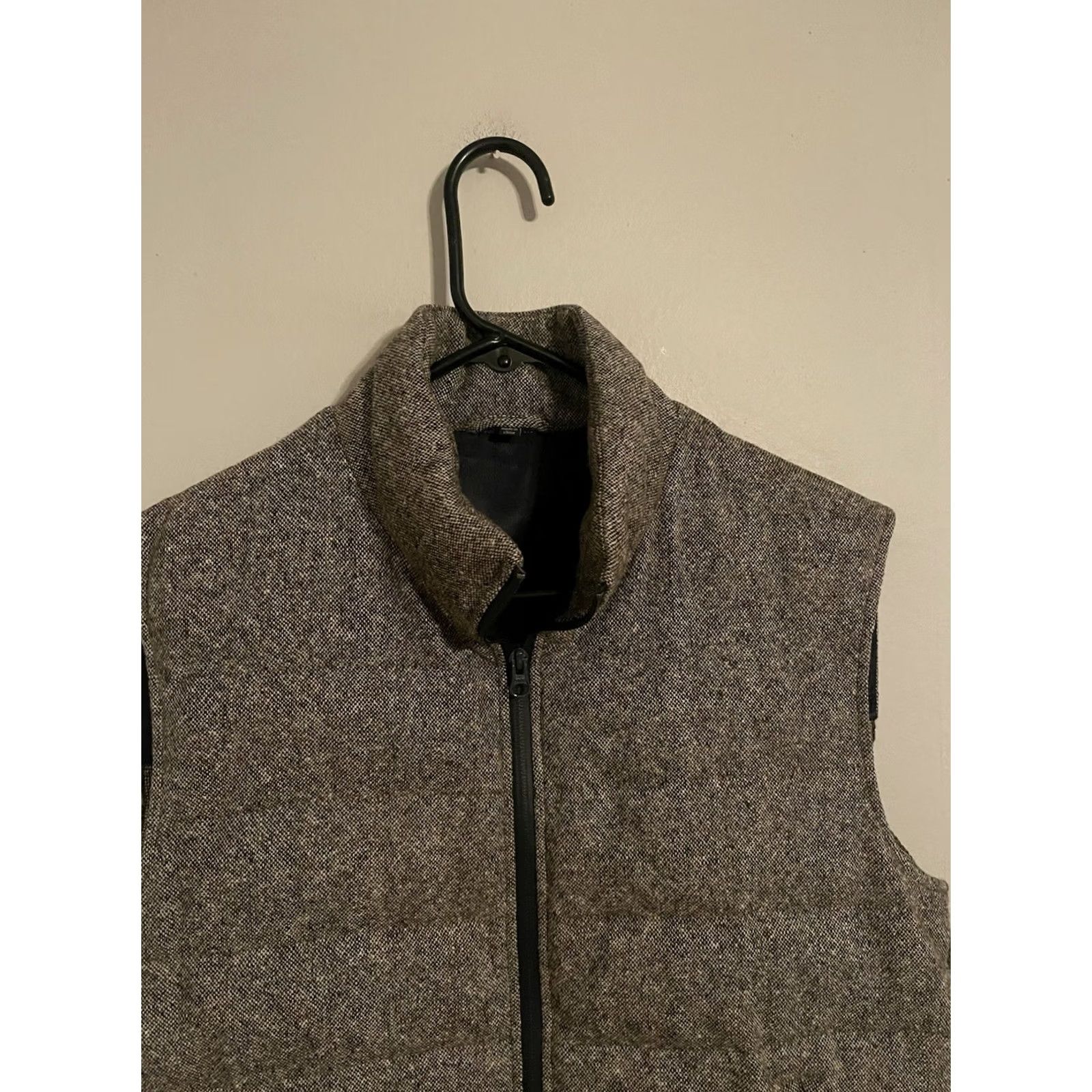 Suitsupply Suitsupply Moessmer Lambswool Down Fill Full Zip Vest Jacket Brown - Men's Small Shirt Mens Vest Brown Wool Down 90% Down 10% Feather Size US S / EU 44-46 / 1 - 2 Thumbnail