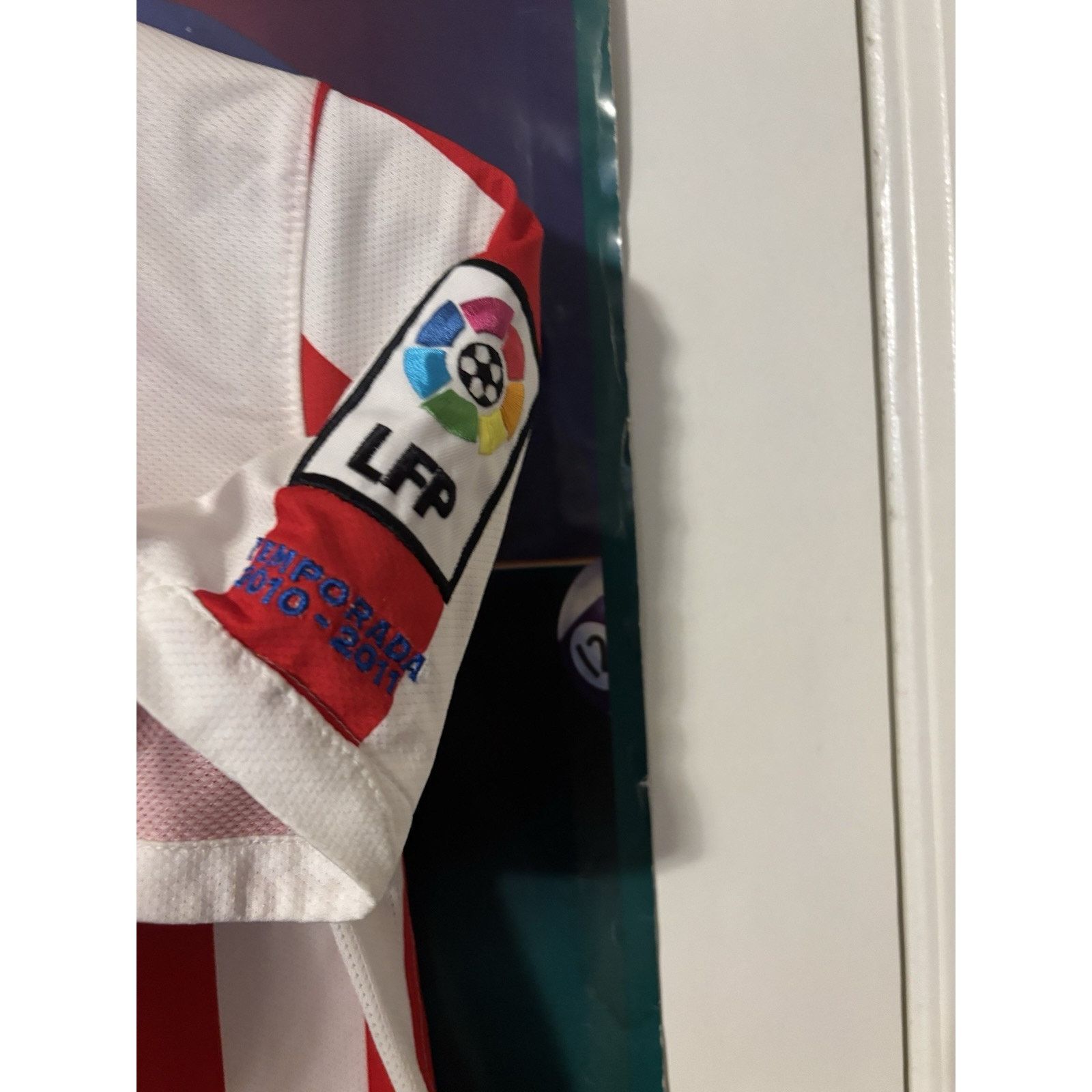 Nike OFFICIAL CLUB ATLETICO DE MADRID 2010-11 NIKE FOOTBALL L Size US L / EU 52-54 / 3 - 3 Thumbnail