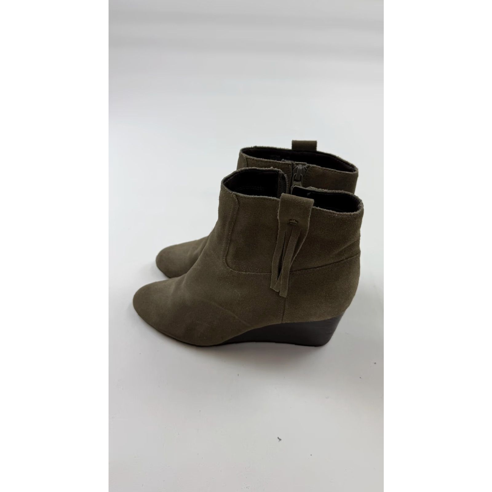 Cole Haan COLE HAAN Boots Womens Size 6 Taupe Suede Wedge Ankle Booties Zip Tassel Grand.OS 212939 - Casual Workwear Size US 6 / IT 36 - 3 Thumbnail