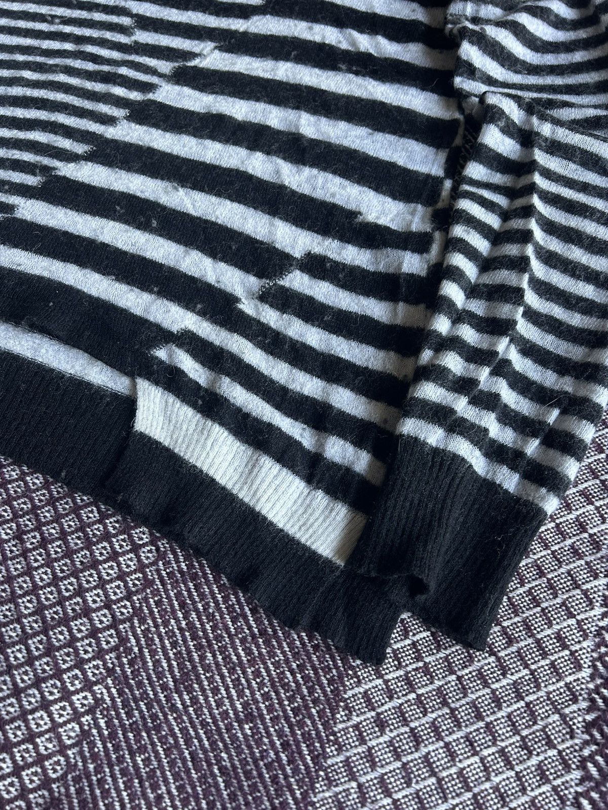 Diesel Diesel Black & White Striped Knit Sweater L / XL Y2K Style Size L / US 10 / IT 46 - 3 Thumbnail