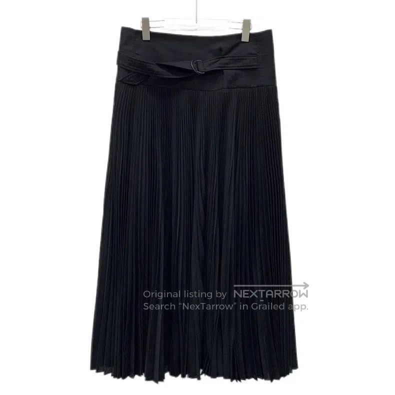 Brunello Cucinelli Brunello Cucinelli Black Belted Pleated Skirt. Size US 36 / EU 52 - 1 Thumbnail