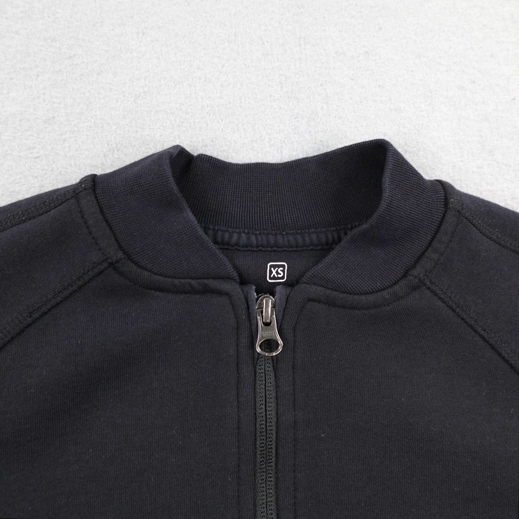 Apple Apple Jacket Mens XS Black Full Zip Bomber Jacket Knit Cotton Blend Pockets Logo Zipper Solid Casual Workwear Mens Size US XS / EU 42 / 0 - 2 Thumbnail