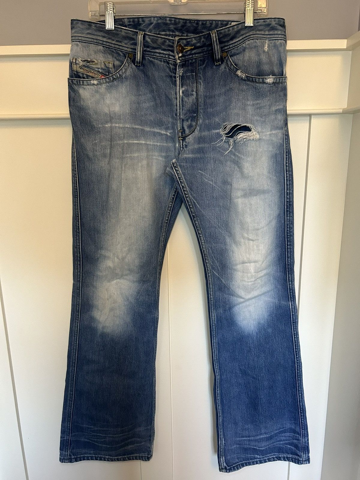 Diesel Vintage Diesel made in Italy “Ruky” distressed flared jeans Size US 32 / EU 48 - 1 Thumbnail