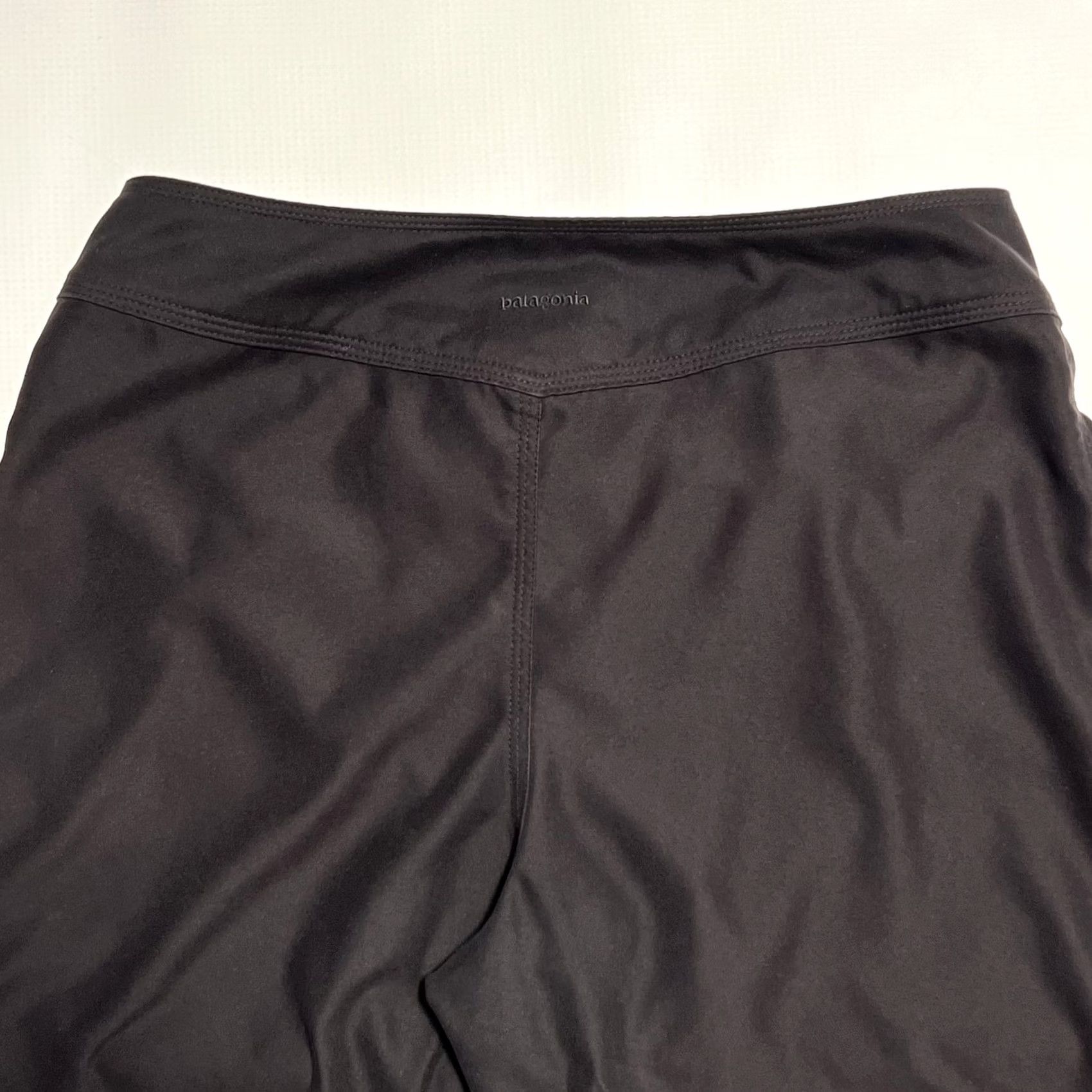Patagonia Patagonia Pants Womens 4 Black Outdoor Hiking Lightweight Zip Fly Logo Nature Casual Travel Size 27" / US 4 / IT 40 - 4 Thumbnail