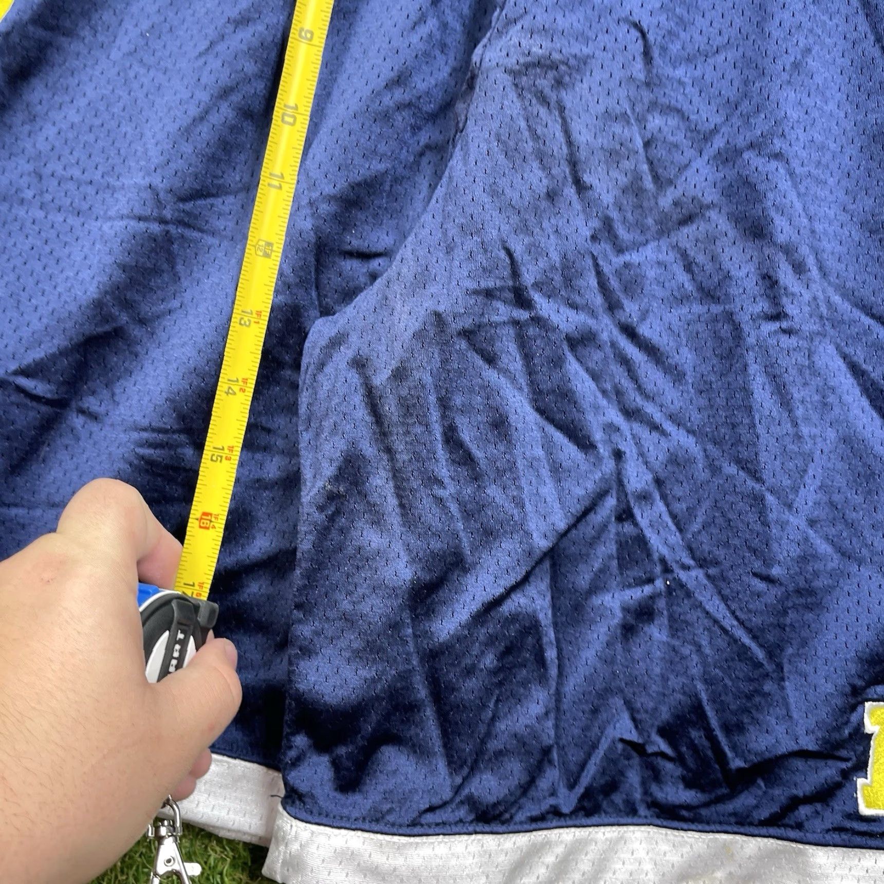 Adidas VINTAGE adidas Shorts Mens XL Michigan Wolverines Team Issued Basketball Y2K Blue Jersey Logo Embroidered Pockets Relaxed Size US 36 / EU 52 - 5 Thumbnail