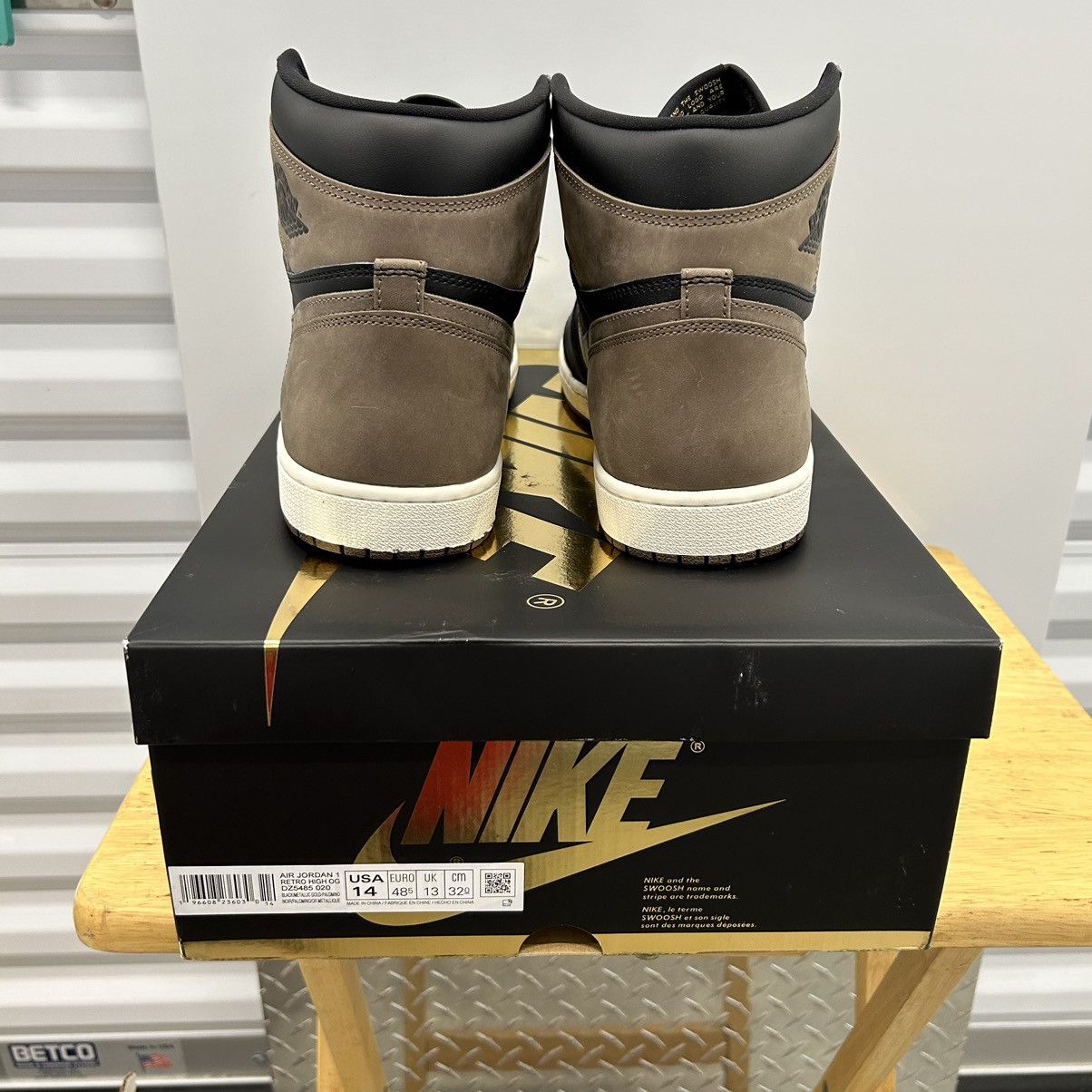 Jordan Brand Nike Air Jordan 1 Retro High OG Palomino DZ5485-020 Men’s 14 Size US 14 / EU 47 - 4 Thumbnail