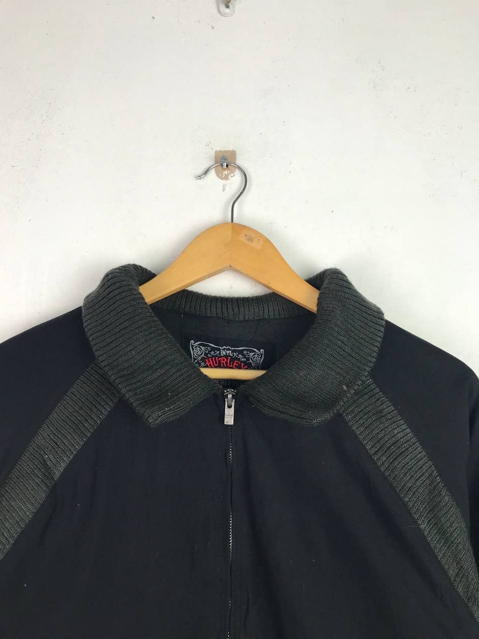 Hurley × Japanese Brand × Vintage Rare Hurley Jacket Bomber Design Size US L / EU 52-54 / 3 - 3 Thumbnail