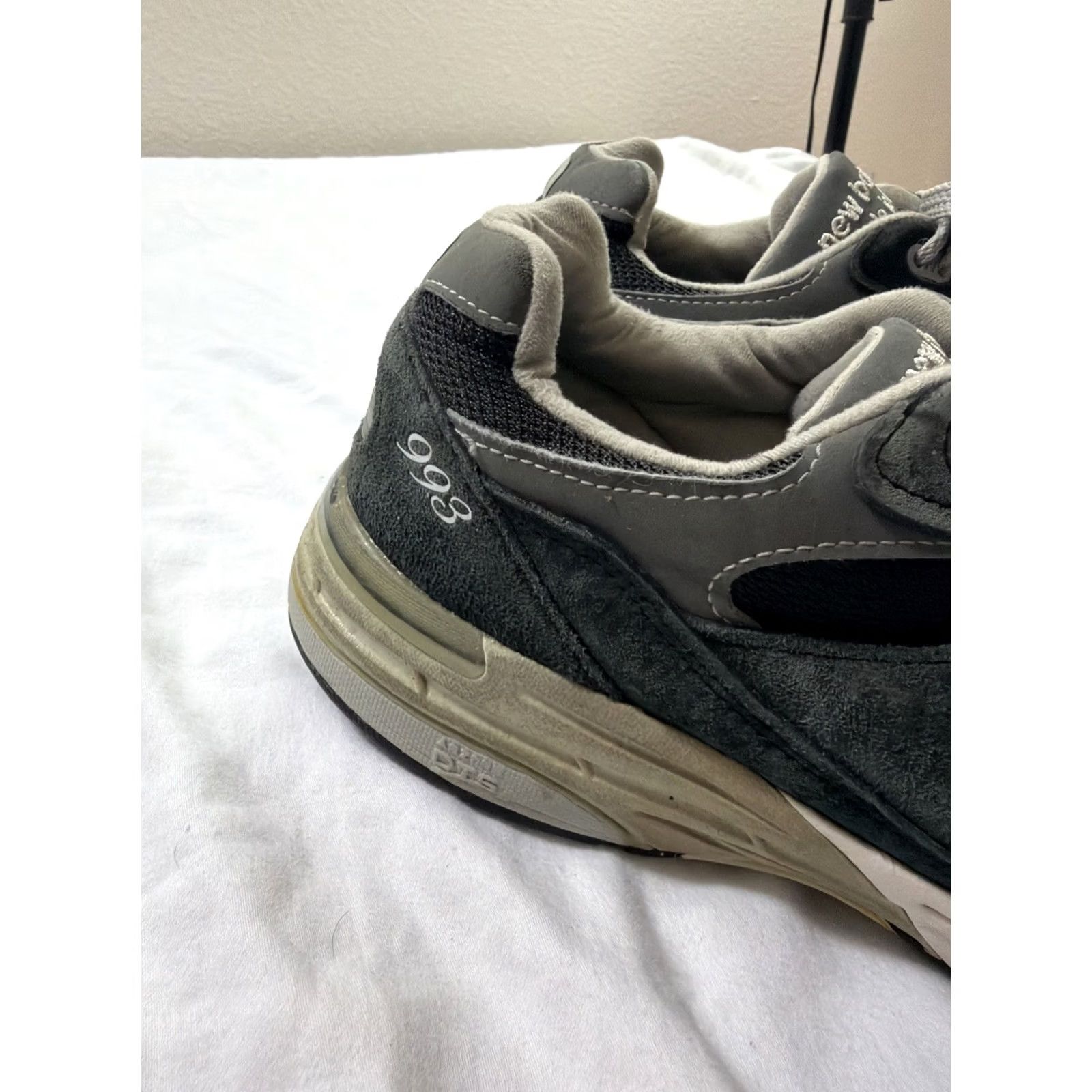 New Balance New Balance 993 Sneaker Black White Made In USA 11 Mens USA Theme Suede Low Top Lace Up Running Casual Shoes Size US 11 / EU 44 - 6 Thumbnail