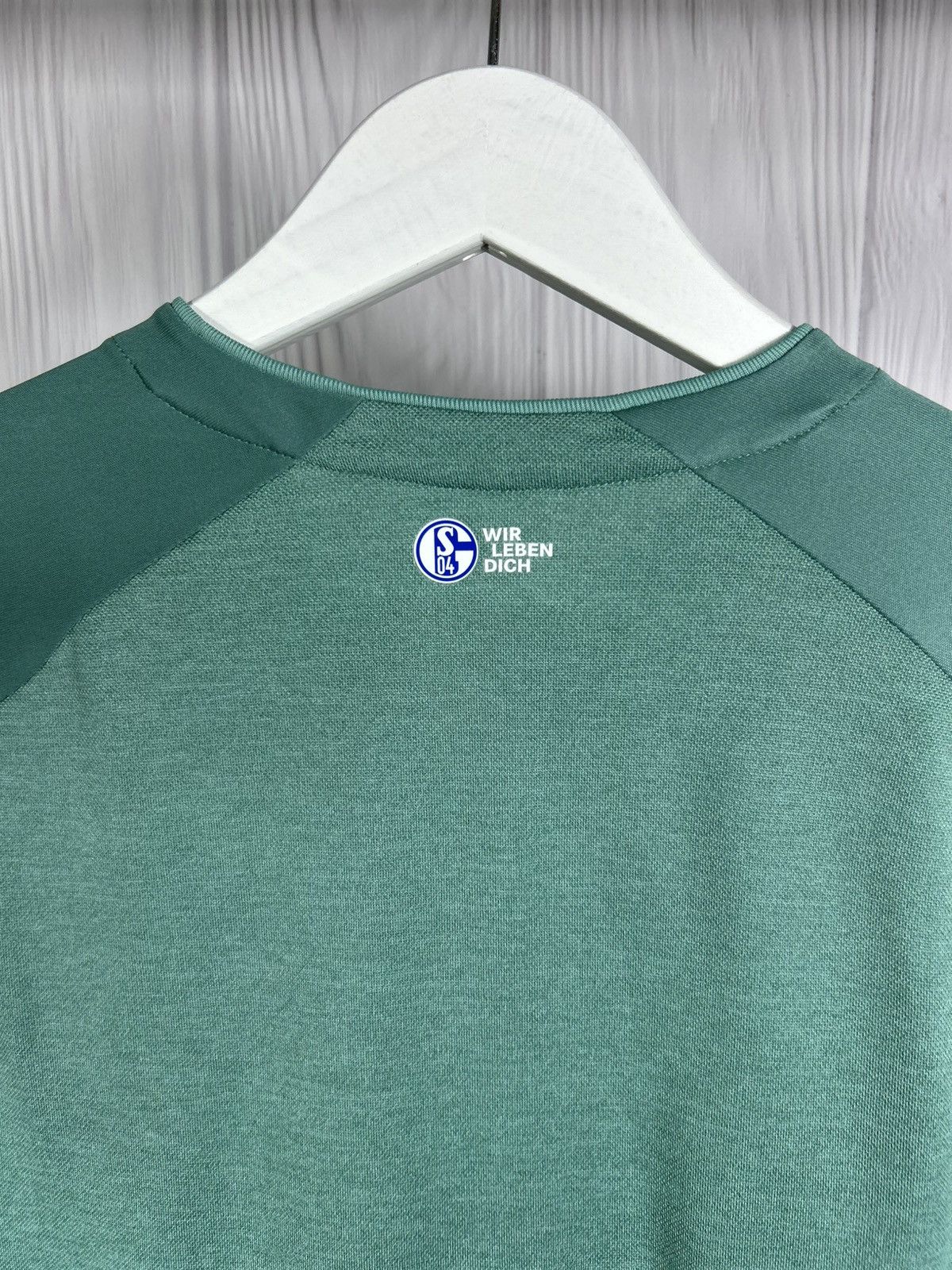 Umbro SCHALKE 04 20/21 THIRD FOOTBALL SHIRT JERSEY UMBRO SIZE L Size US L / EU 52-54 / 3 - 8 Thumbnail