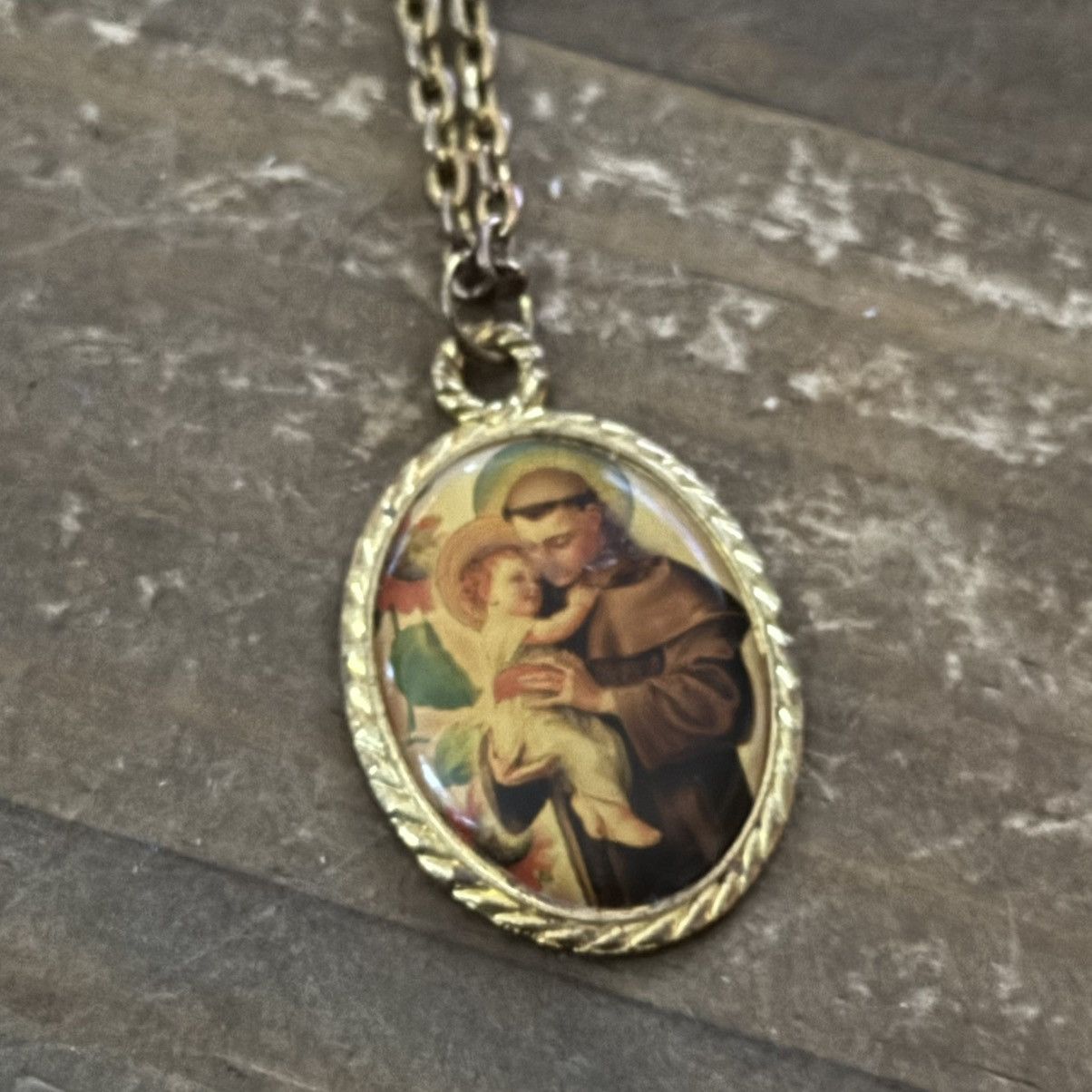 Vintage Vintage St Anthony of Padua medallion pendant necklace Size ONE SIZE - 3 Thumbnail
