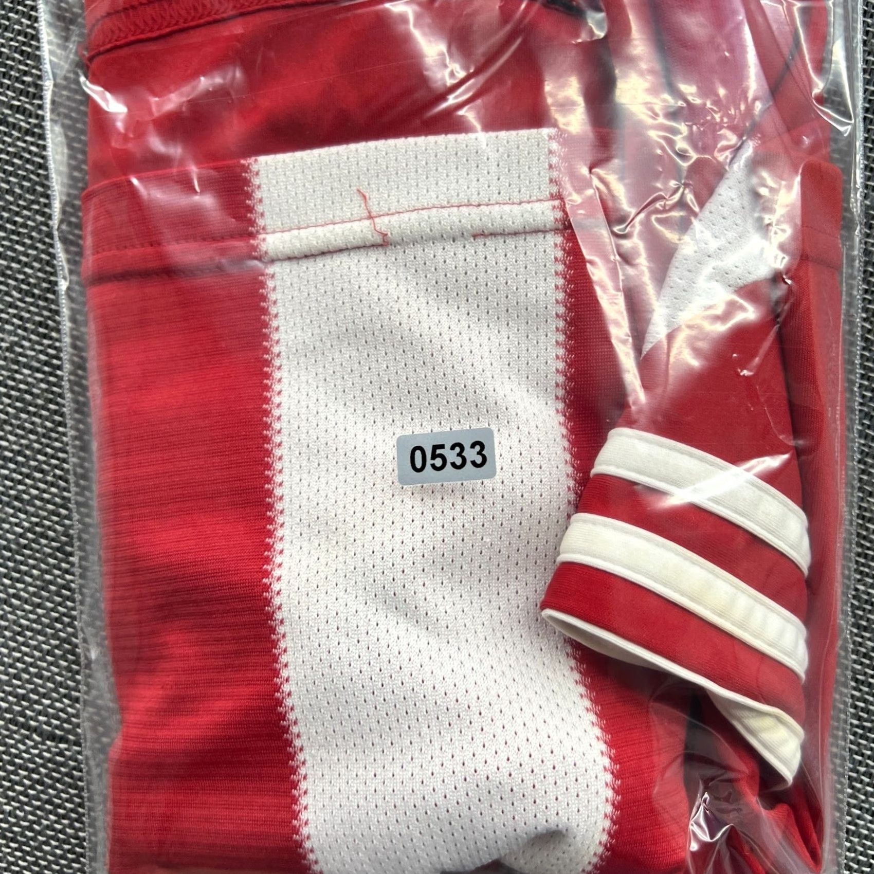 Adidas adidas Bayern Munich 2010 2011 Home #10 Arjen Robben Mens Football Jersey S Size US S / EU 44-46 / 1 - 2 Thumbnail