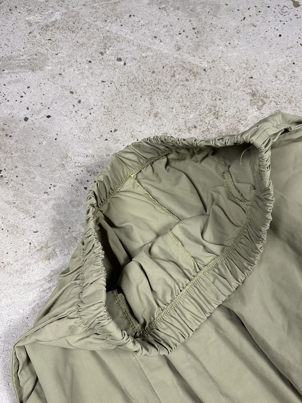 Japanese Brand × Vintage Vintage Y2K Ultra Baggy Cargo Olive Track Pants Loose Size US 33 - 11 Thumbnail
