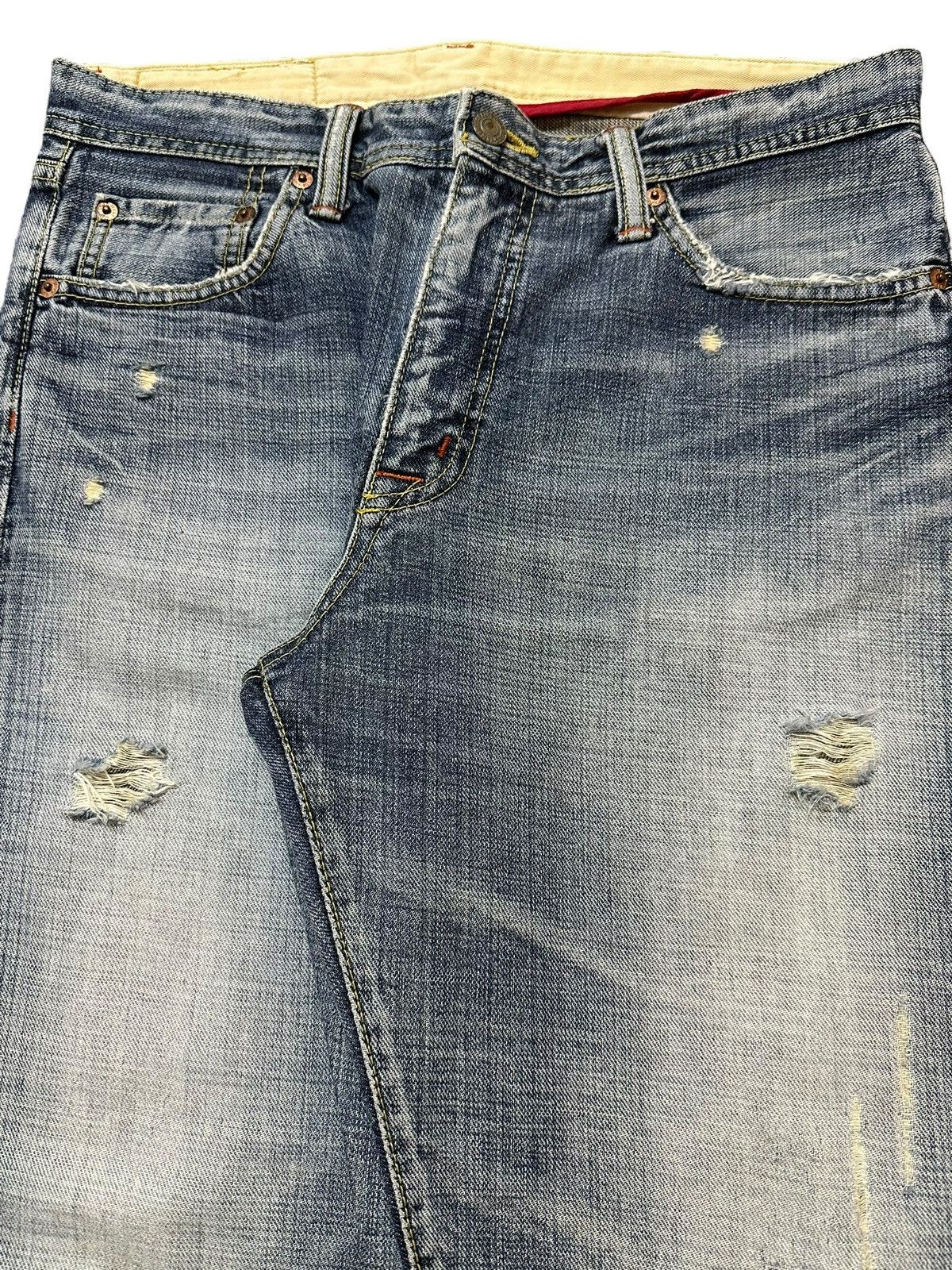 Japanese Brand Vintage Japanese Brand Faded Wash Distressed Loose Jeans Size US 32 / EU 48 - 4 Thumbnail
