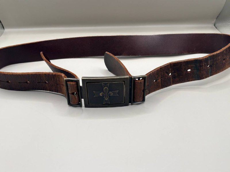 Vintage Vintage Distressed Leather Belt - Fleur-de-lis Plaque Buckle Size ONE SIZE - 6 Thumbnail