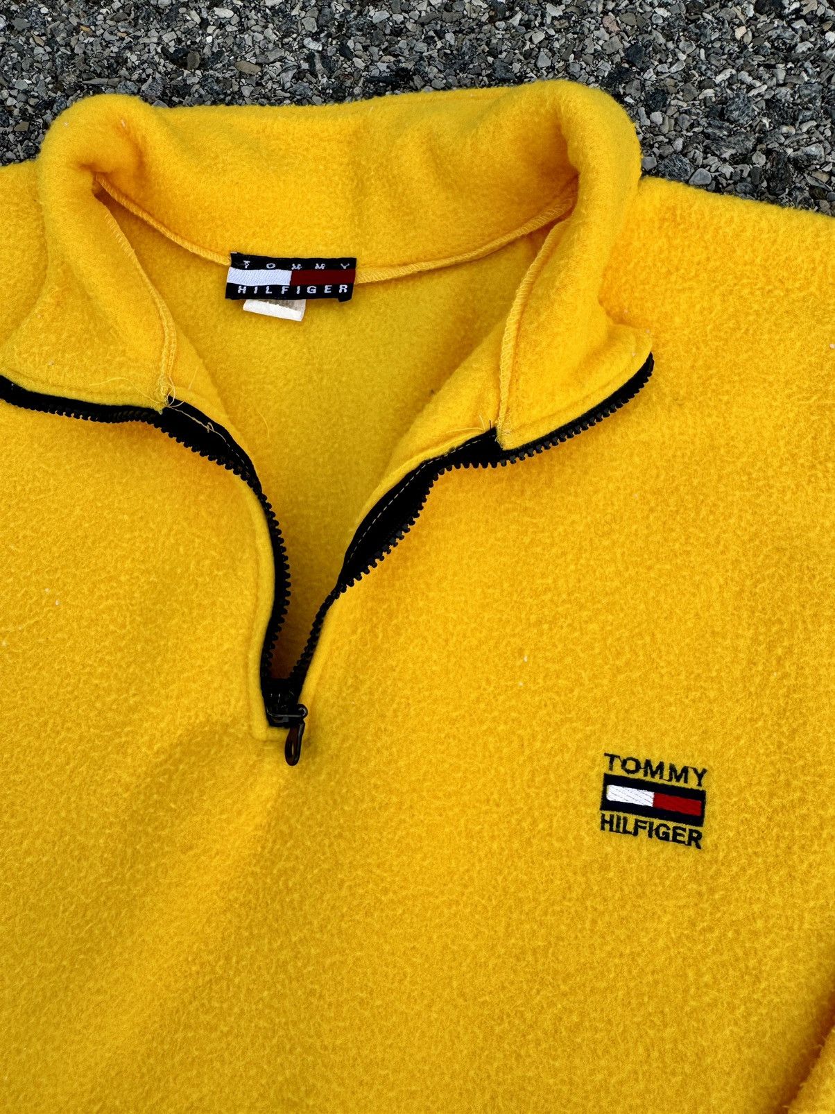 Tommy Hilfiger × Tommy Jeans × Vintage Tommy Hilfiger 90’s Vintage Hip Hop Rap Fleece Sweater Size US XL / EU 56 / 4 - 6 Thumbnail