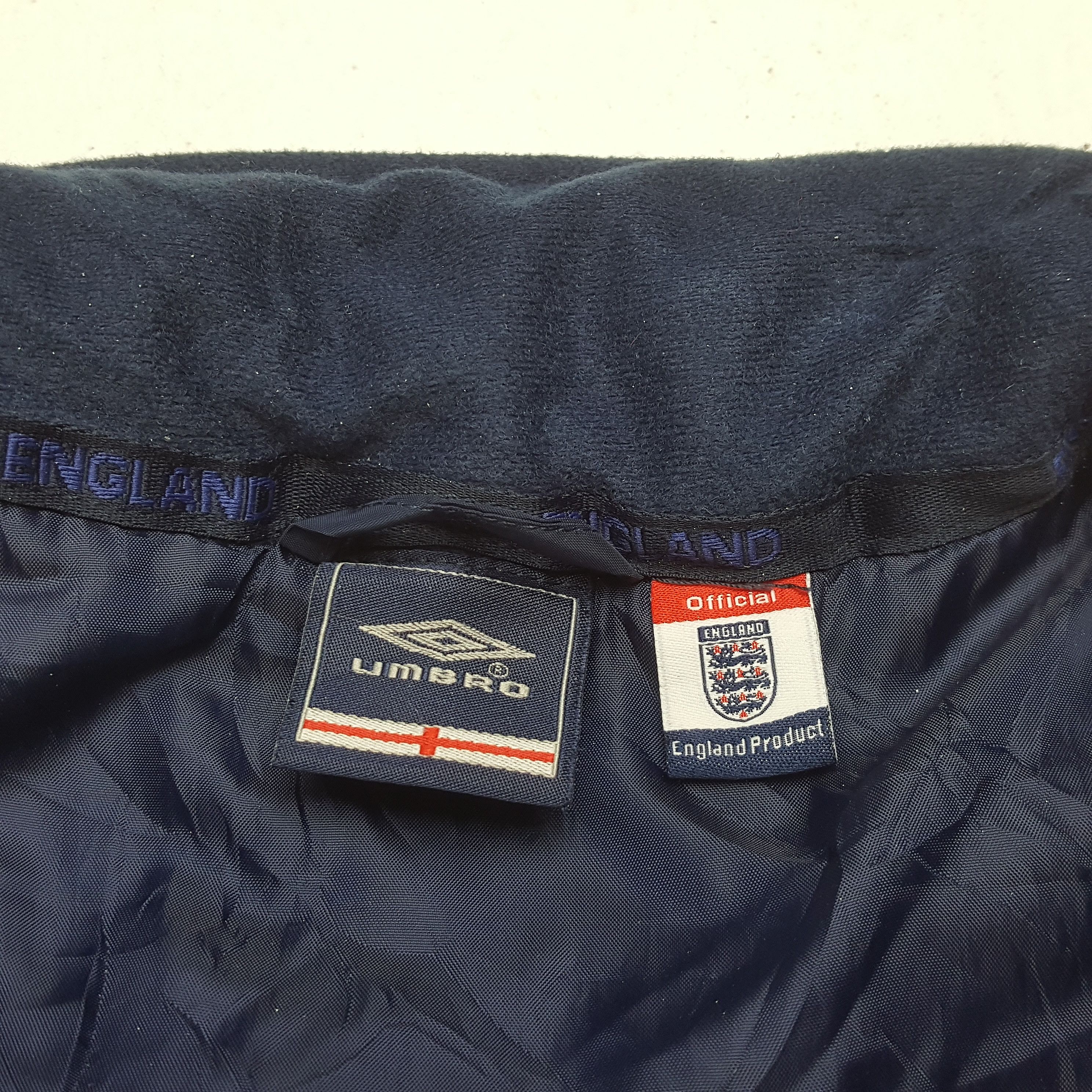 Umbro Vintage Umbro England Football Club Puffer Jacket C324N6 Size US L / EU 52-54 / 3 - 5 Thumbnail