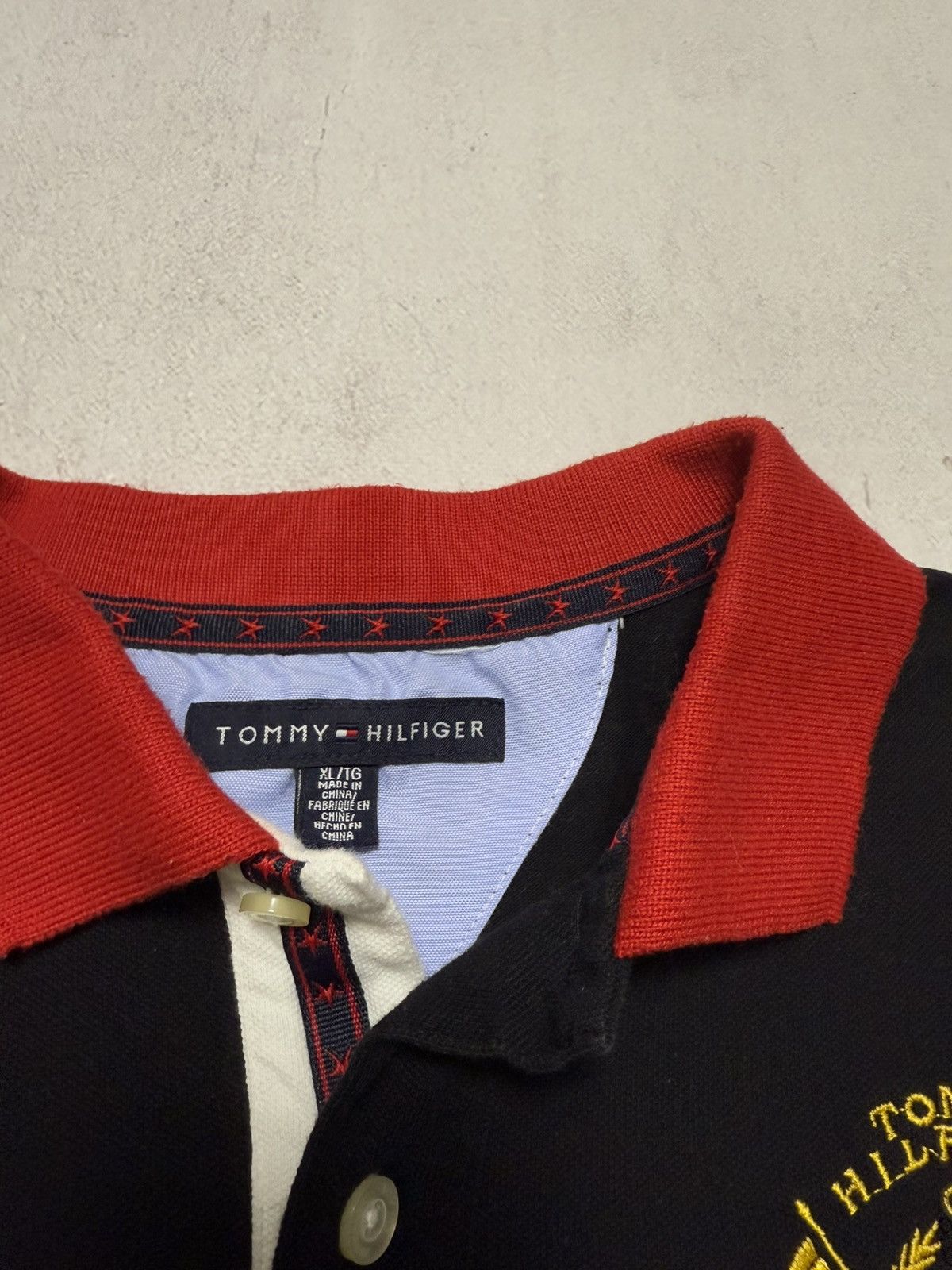 Tommy Hilfiger × Vintage Vintage Tommy Hilfiger Polo USA Flag T Shirt Big Logo 90s Size US XL / EU 56 / 4 - 6 Thumbnail