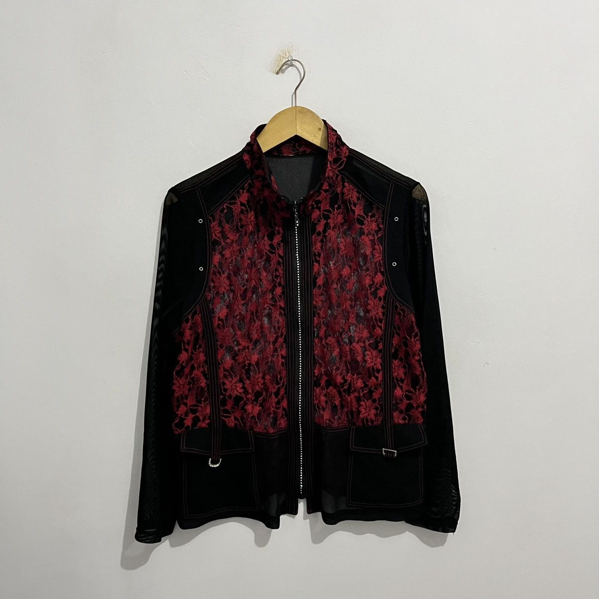 Japanese Brand Red Floral Lace & Mesh Paneled Gothic Emo Style ZipUp Jacket Size M / US 6-8 / IT 42-44 - 1 Thumbnail