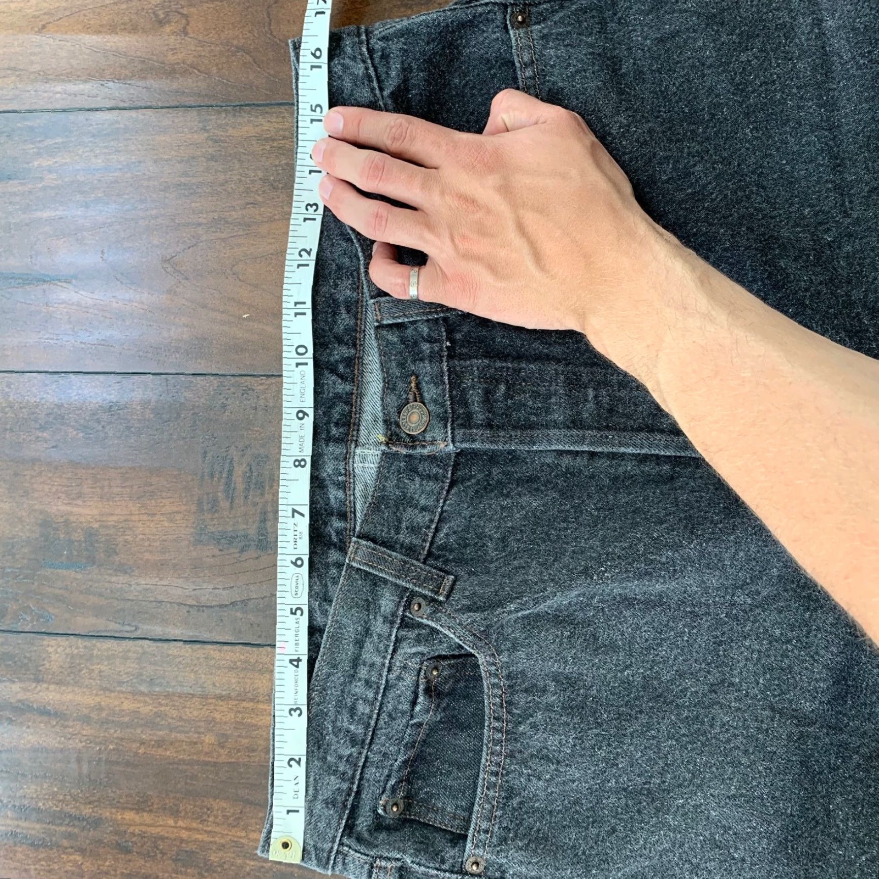 Levi's VINTAGE Levis Jeans 90s Straight Leg XX USA 36x30 32x26 Black Wash Size US 32 / EU 48 - 4 Thumbnail