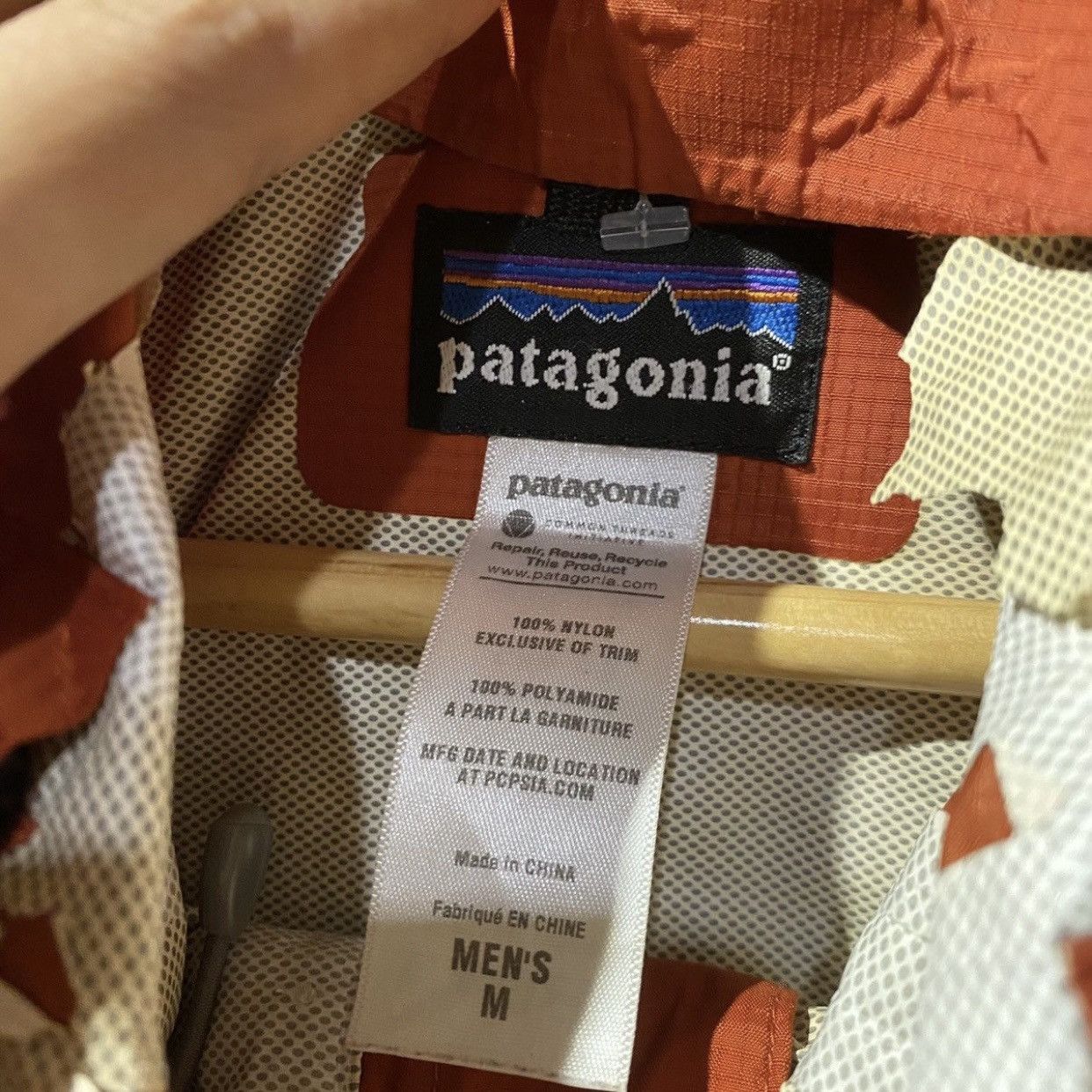 Patagonia Patagonia Houdini Light Windbreaker - Orange Size US M / EU 48-50 / 2 - 10 Thumbnail