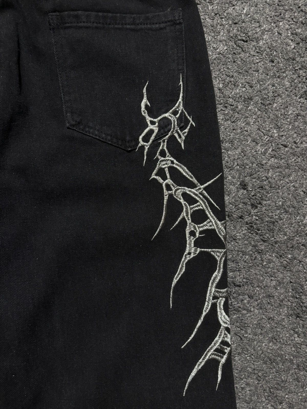 Jean × Vintage Vintage streetwear very rare spike silver flared black jeans Size US 34 / EU 50 - 15 Thumbnail