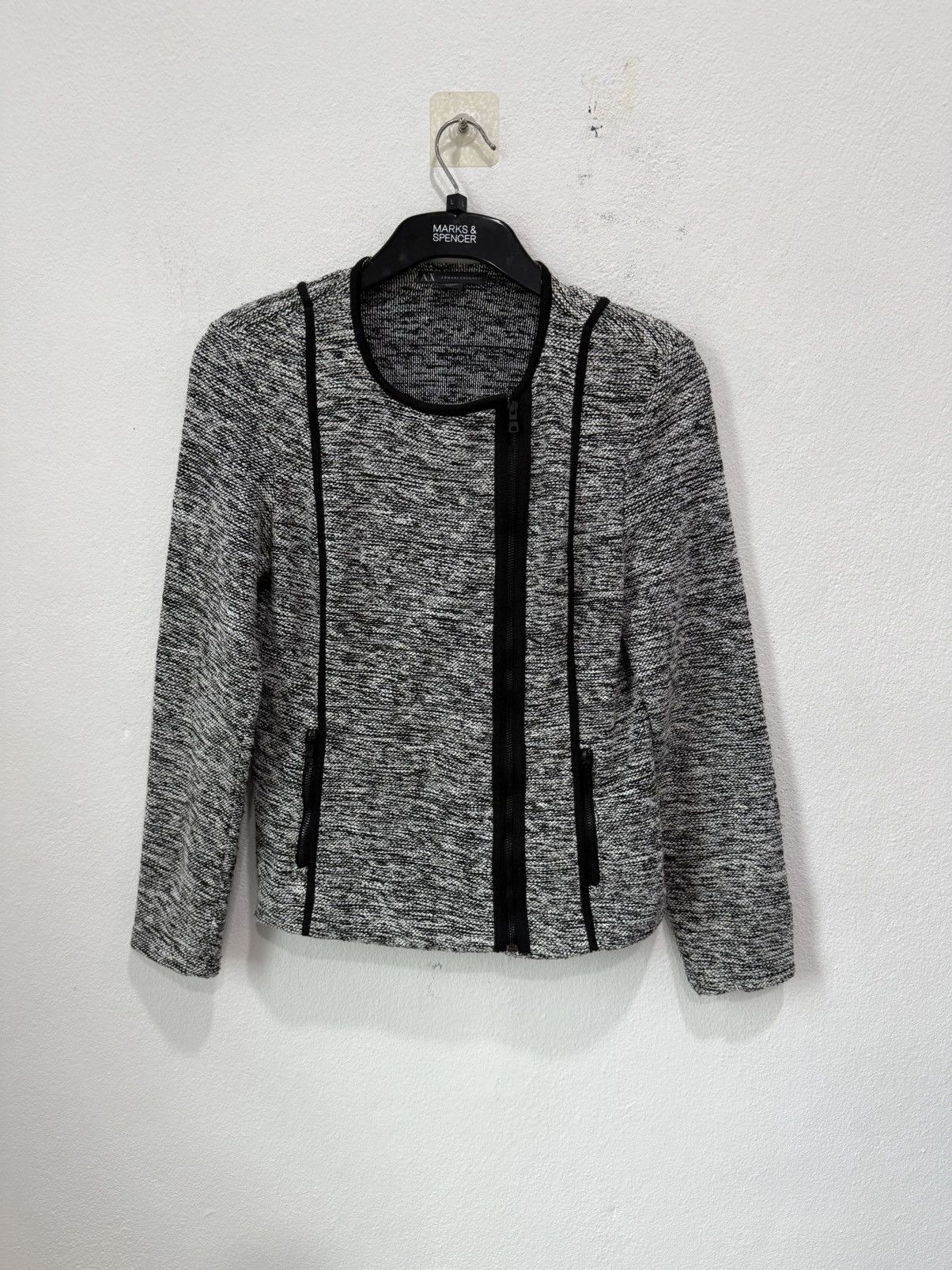 Armani Exchange A\X Armani Exchange Knit Style Casual Jacket Asymetric Size M / US 6-8 / IT 42-44 - 1 Thumbnail