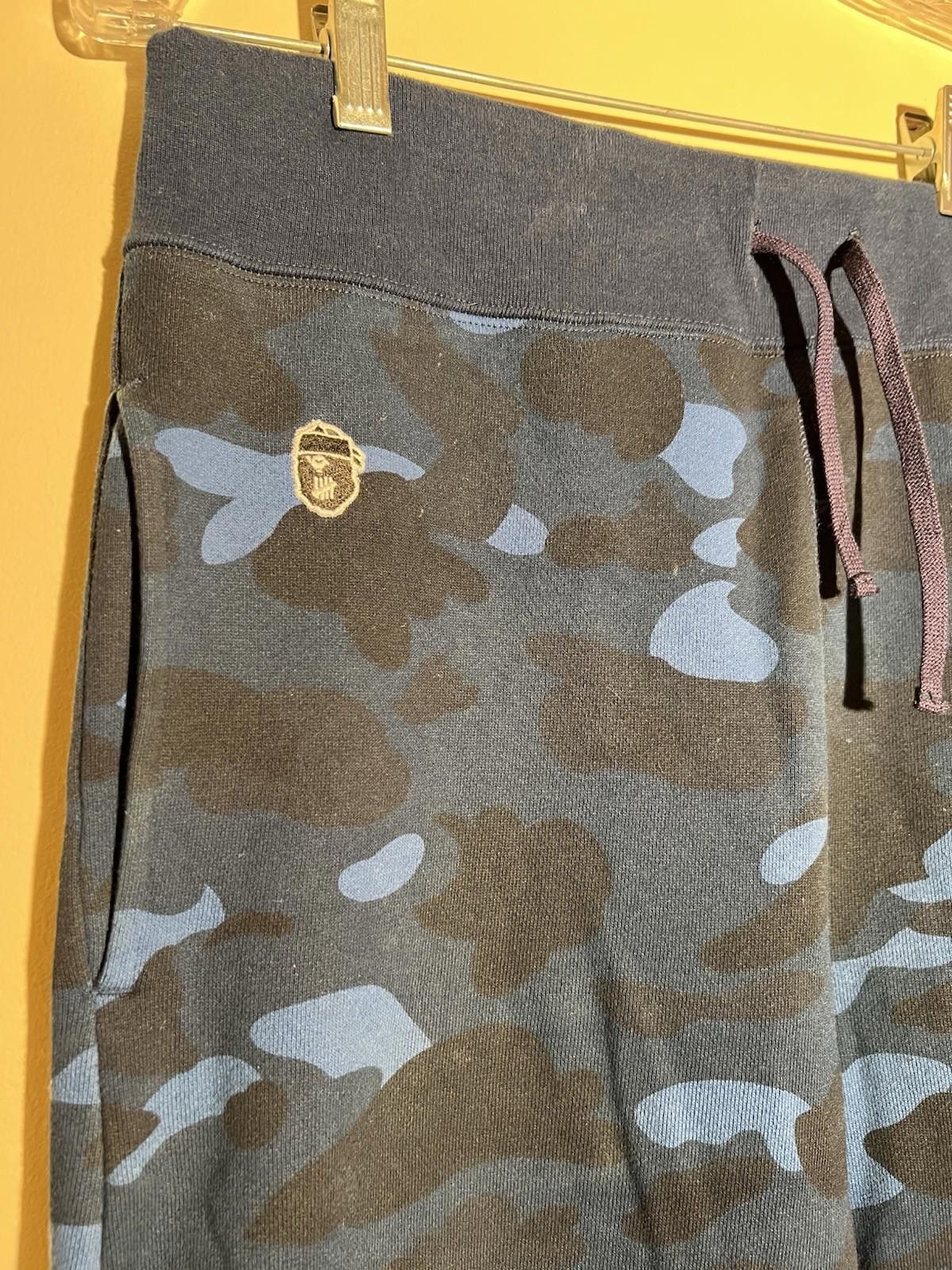 Bape A Bathing Ape x Undefeated 1st Navy Camo Bape Sweatpants Size US 34 / EU 50 - 3 Thumbnail