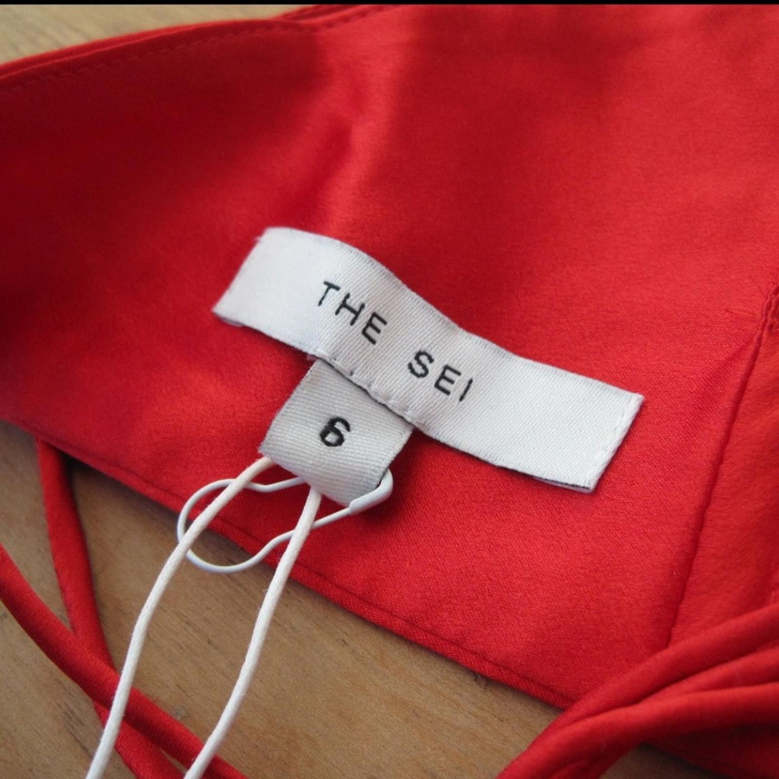 Designer The Sei Red Satin Crop Top with Adjustable Straps, Size 6 Size M / US 6-8 / IT 42-44 - 2 Thumbnail