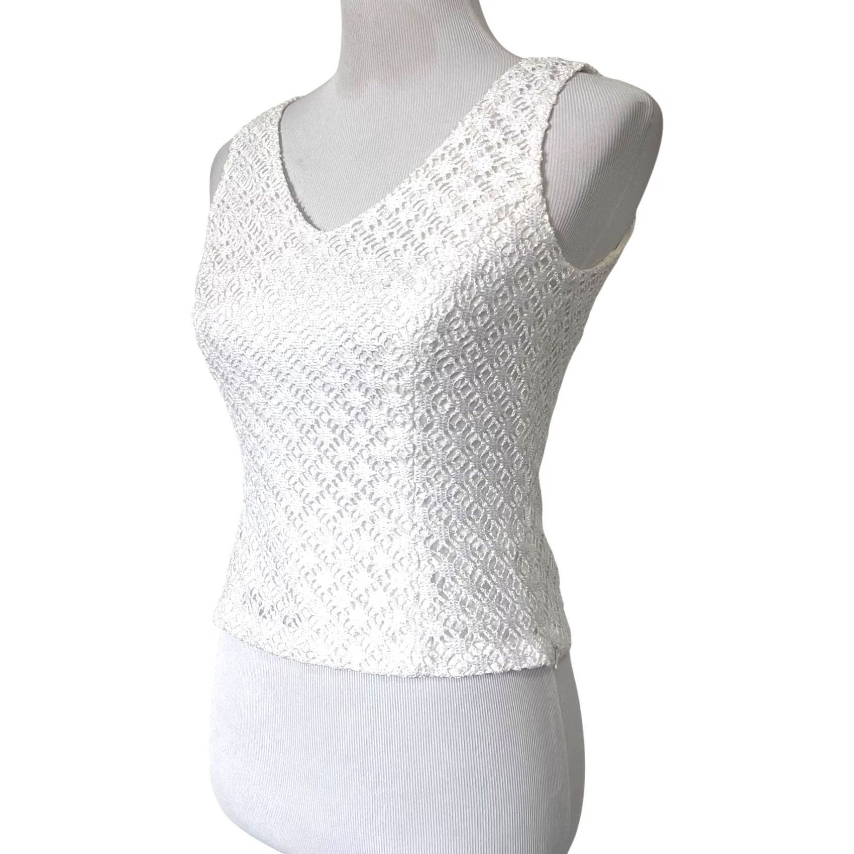 White House Black Market VINTAGE Tahari Arthur S Levine White Lace Tank Sleeveless Top Y2K V-Neck Womens Size 2 Size XS / US 0-2 / IT 36-38 - 2 Thumbnail