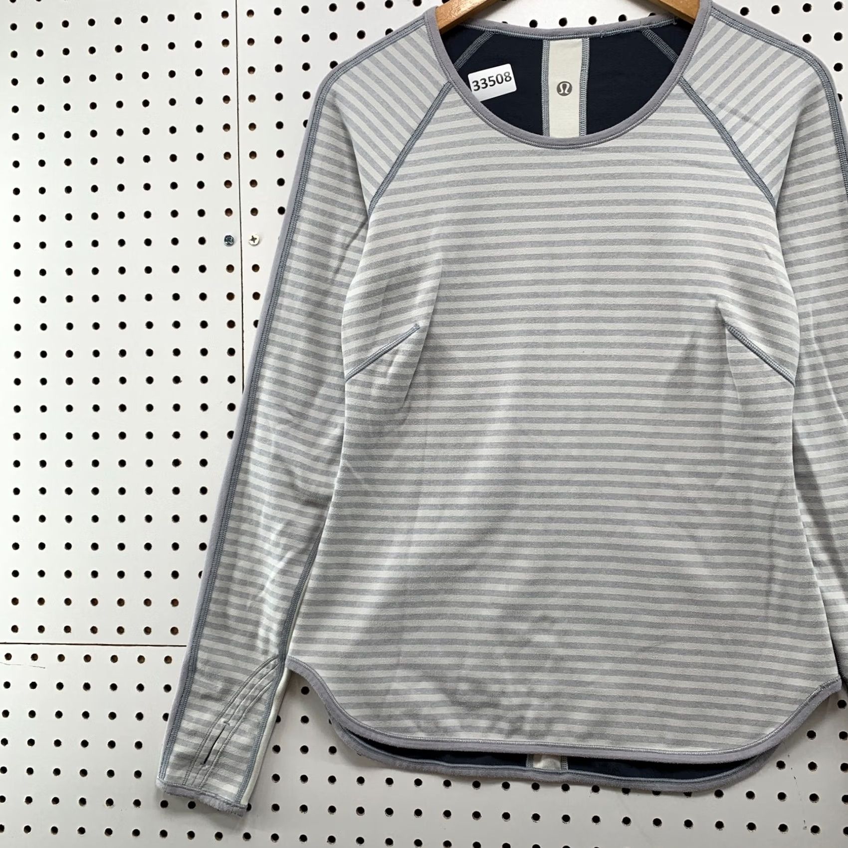 Lululemon Lululemon Striped Active Top Womens M Gray White Reversible T-Shirt Pullover Long Sleeve 17.5x25 Size M / US 6-8 / IT 42-44 - 3 Thumbnail