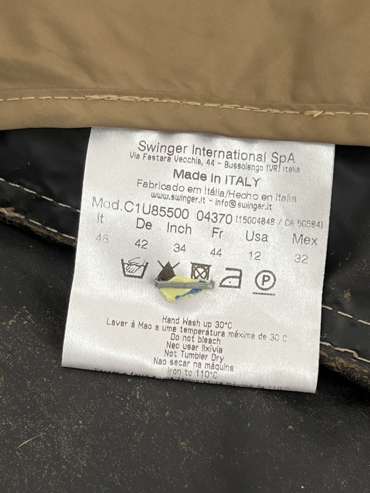 Vintage Vintage Versace Versus Nylon Jacket Luxury Bomber Size US M / EU 48-50 / 2 - 13 Thumbnail
