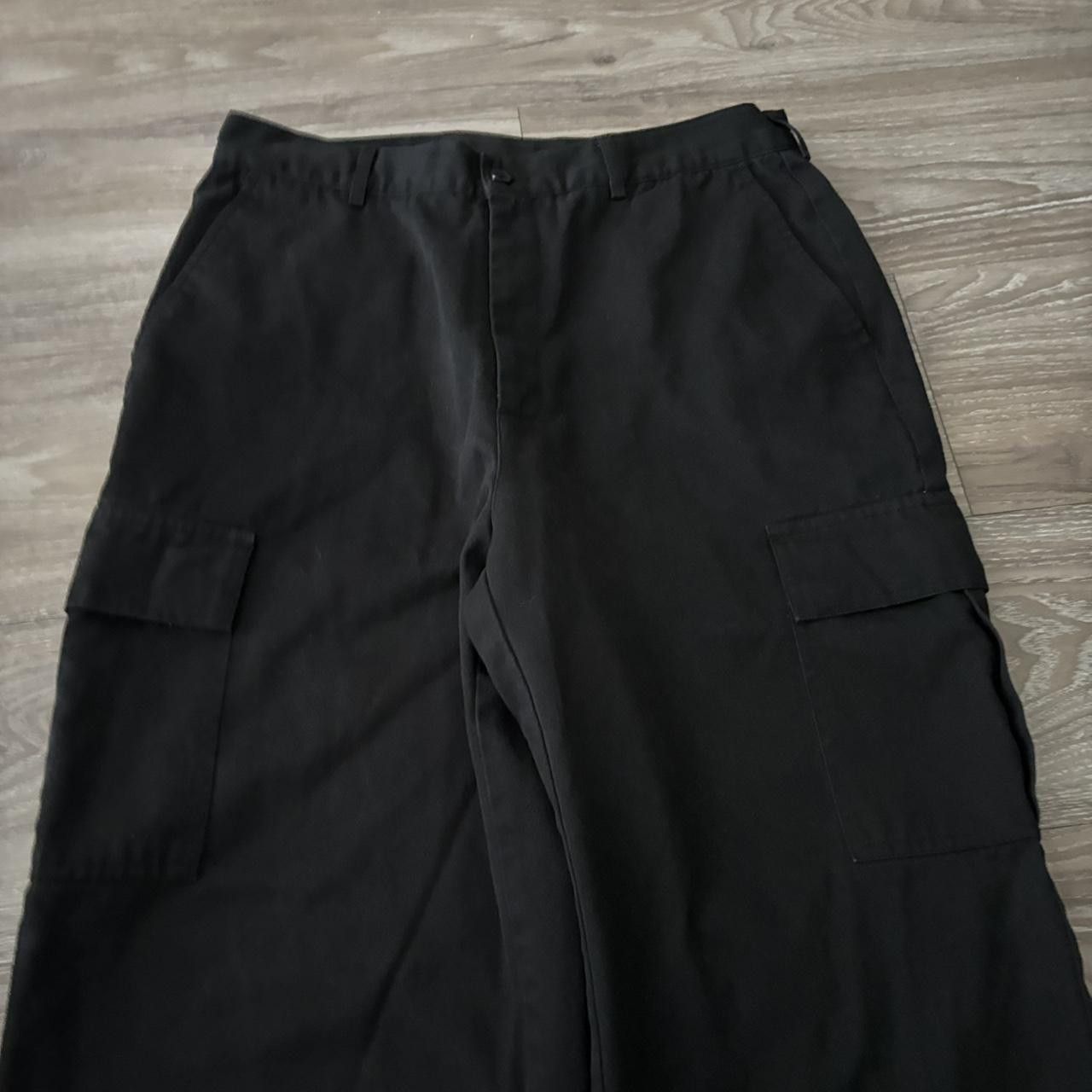 Vintage Crazy Vintage Y2K/2000s Black Streetwear Skater Essential Cargo Pants! 30x30 Size US 30 / EU 46 - 5 Thumbnail
