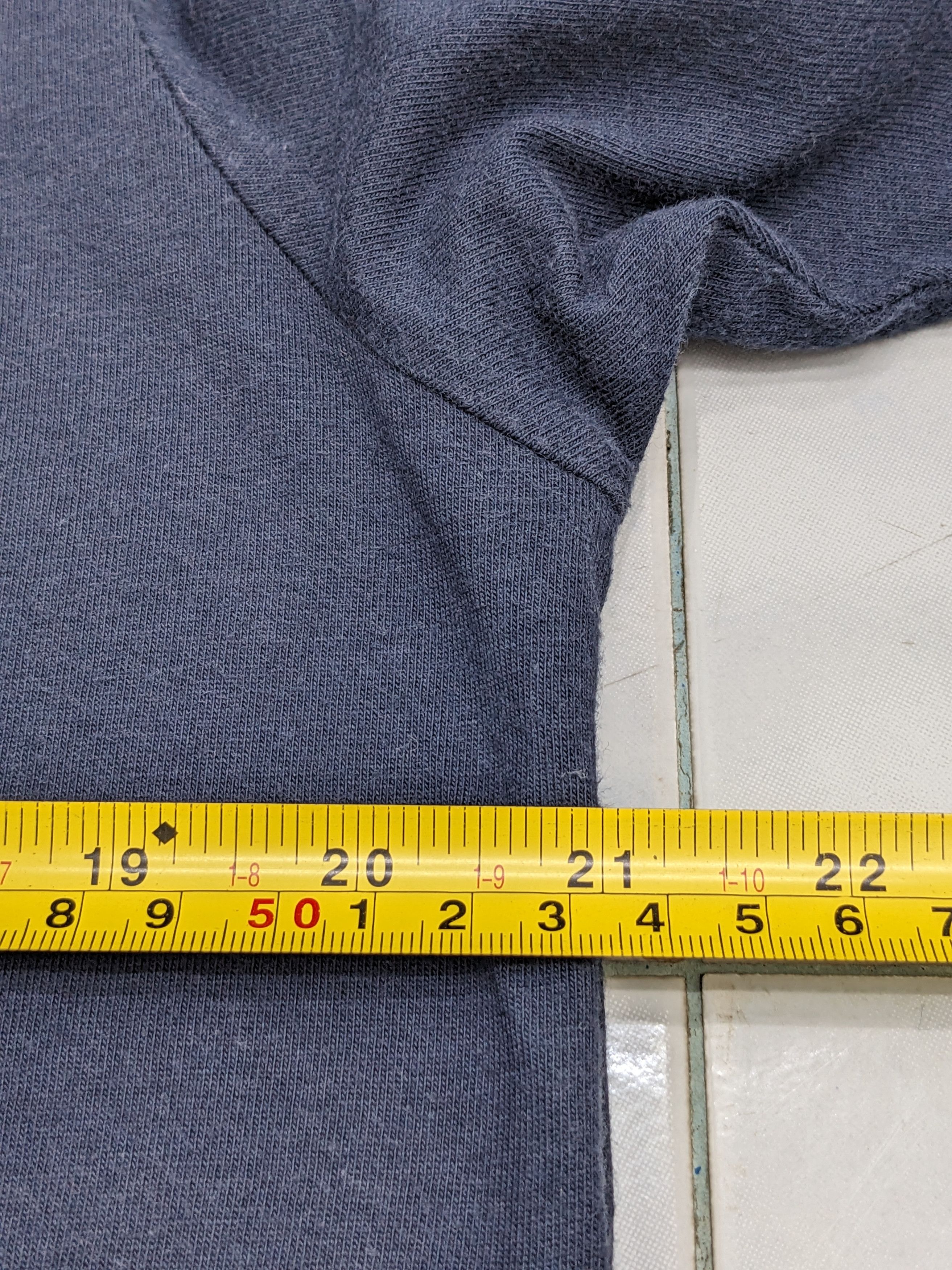 Tommy Hilfiger VINTAGE TOMMY HILFIGER BIG LOGO TSHIRT Size US M / EU 48-50 / 2 - 7 Thumbnail