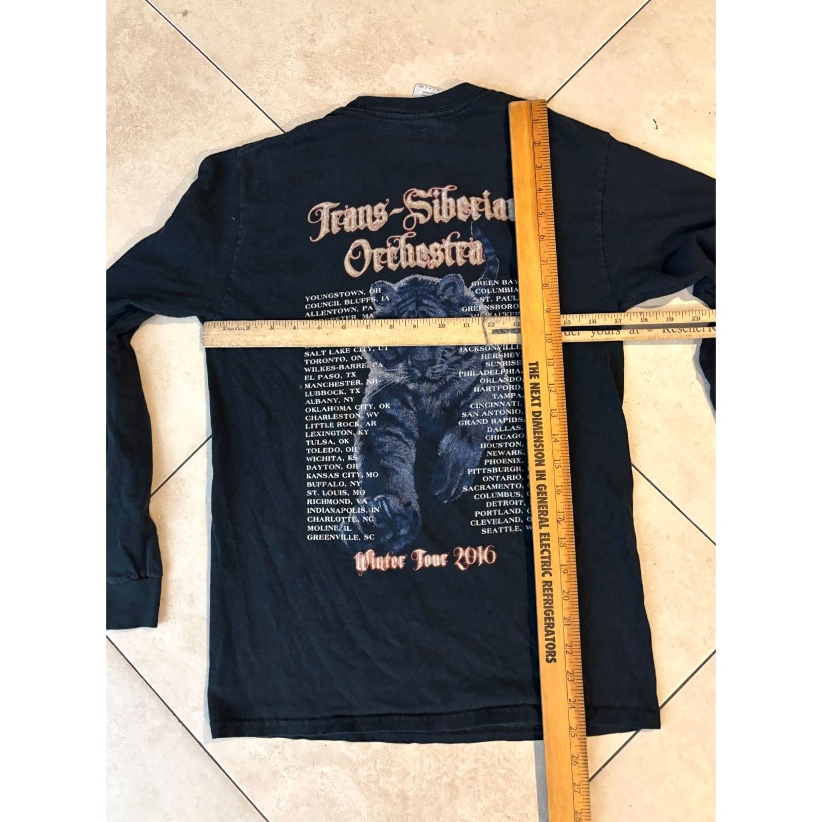 Gildan Trans Siberian Orchestra Mens Shirt S Black 2016 North American Tour Gildan Crew Neck Graphic Print Christmas Music Vintage T-Shirt Size US S / EU 44-46 / 1 - 5 Thumbnail
