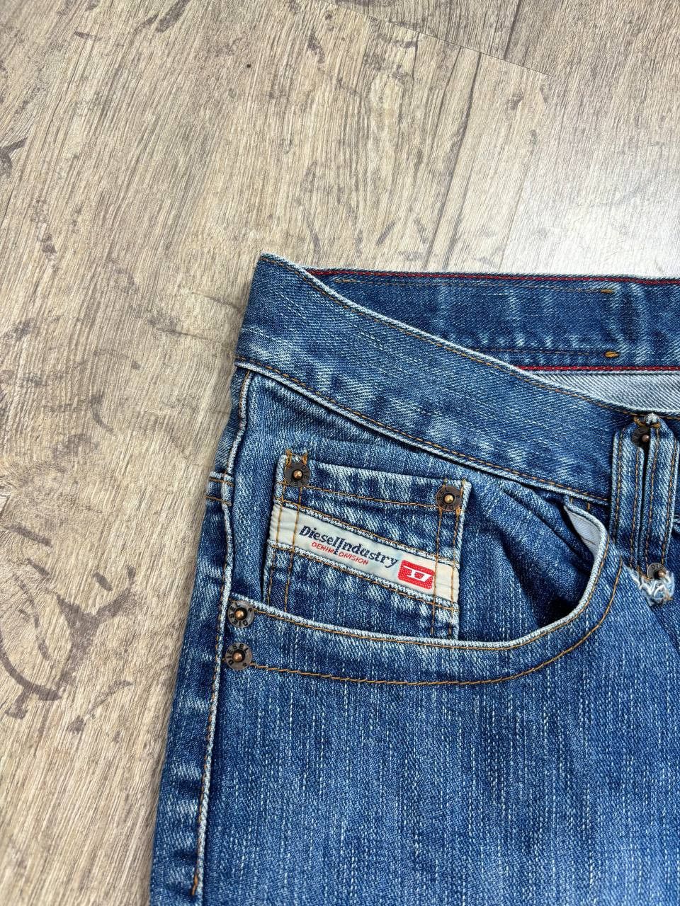 Diesel VTG Diesel y2K Baggy Tab logo japan Denim jeans Size US 32 / EU 48 - 3 Thumbnail