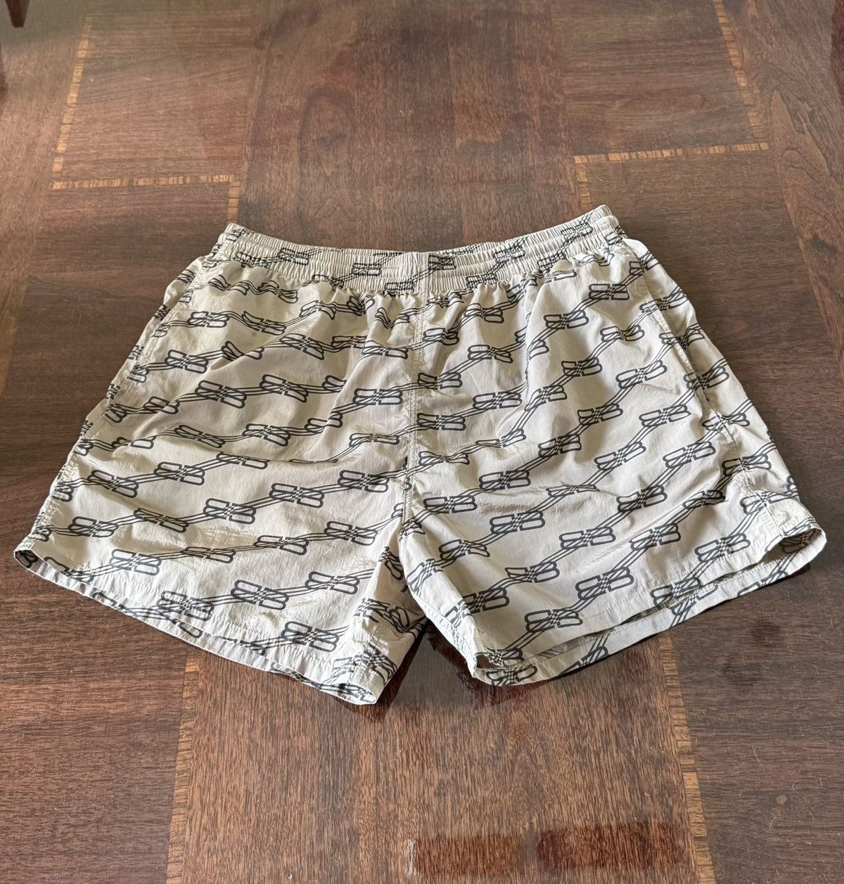 Balenciaga Balenciaga Swim Trunks Size US 32 / EU 48 - 2 Thumbnail