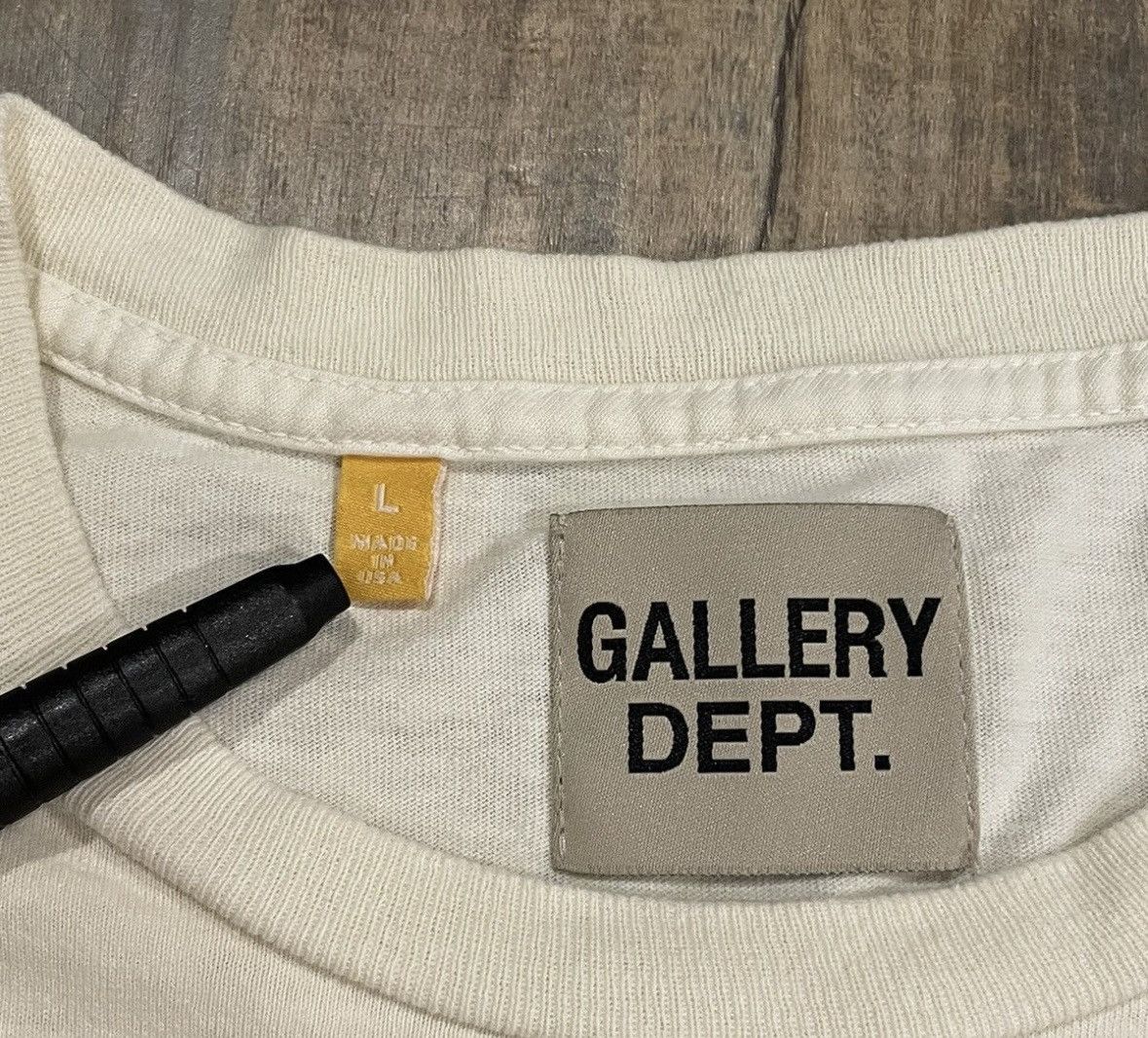 Gallery Dept. RARE Gallery Dept French Logo Tee Cream Orange Souvenir Size US L / EU 52-54 / 3 - 3 Thumbnail