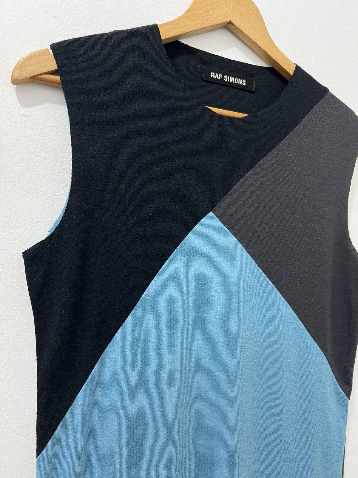 Raf Simons Archive Raf Simons - SS2000 ‘Summa Cum Laude’ Sleeveless Top Size US S / EU 44-46 / 1 - 7 Thumbnail