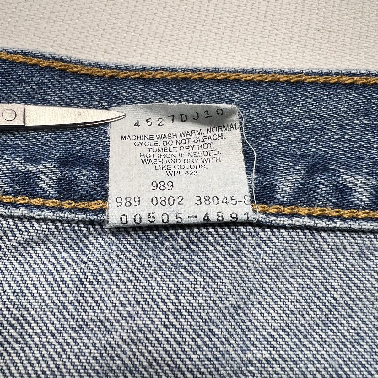 Levi's × Vintage VTG Levis 505 Jeans Blue Regular Fit Straight Denim Faded Size US 36 / EU 52 - 11 Thumbnail