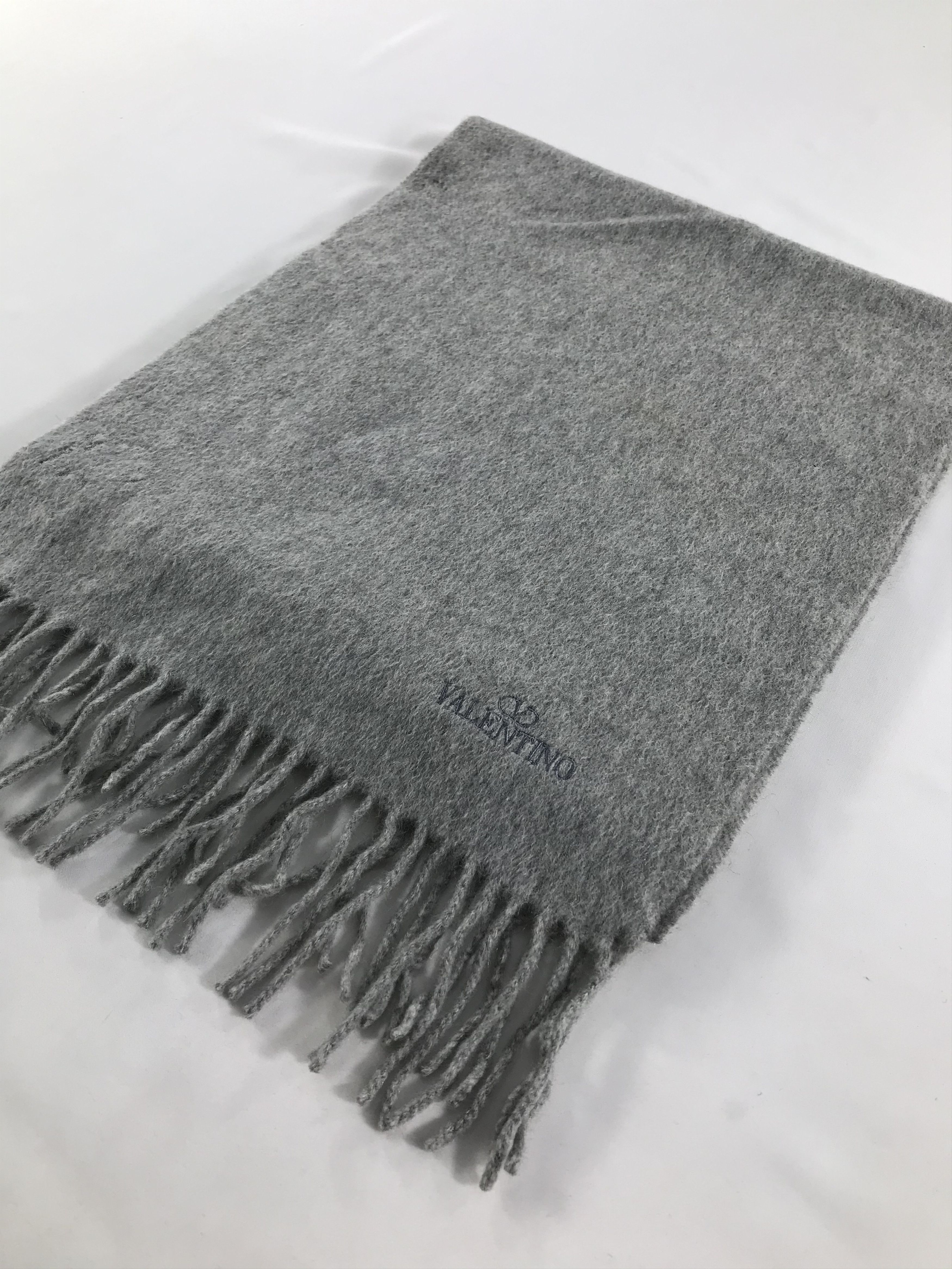 Vintage Valentino Scarf / Muffler / Neckwear - WW2548 Size ONE SIZE - 3 Thumbnail