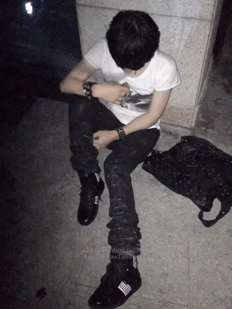 Saint Laurent Paris Saint Laurent Paris Black and White High Top Magic Tape St Size US 7 / EU 40 - 9 Thumbnail