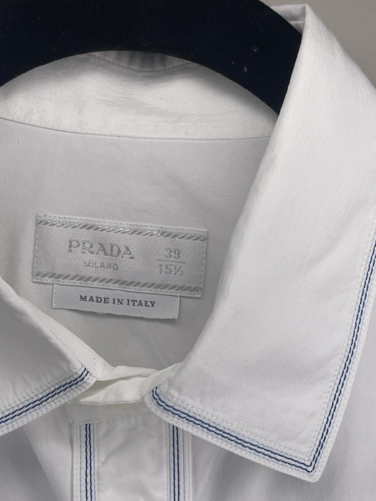 Prada Prada white shirt with contrast stitching. Size 39 /15-1/2 Size US M / EU 48-50 / 2 - 5 Thumbnail