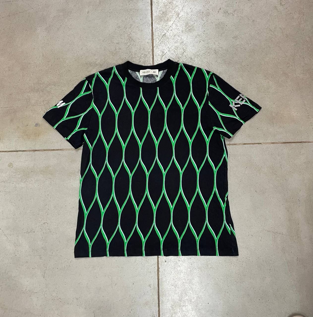 Kenzo Avant Garde Kenzo x H&M Tee nice design Size US M / EU 48-50 / 2 - 1 Thumbnail