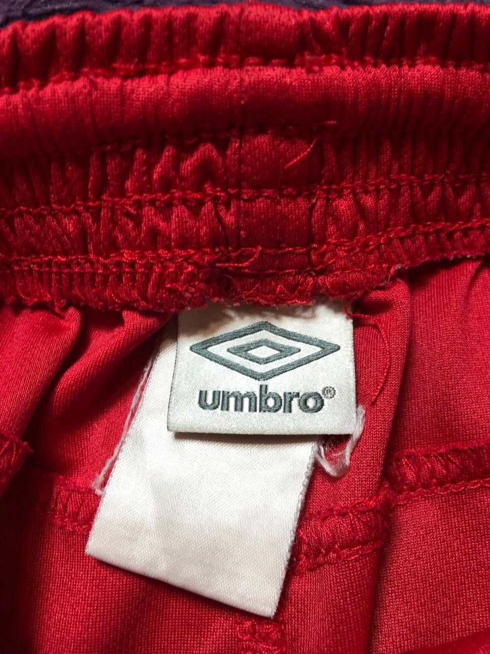 Umbro Vintage shorts red crazy Y2K big logo Umbro EUR 36 Size 36" / US 14 / IT 50 - 2 Thumbnail