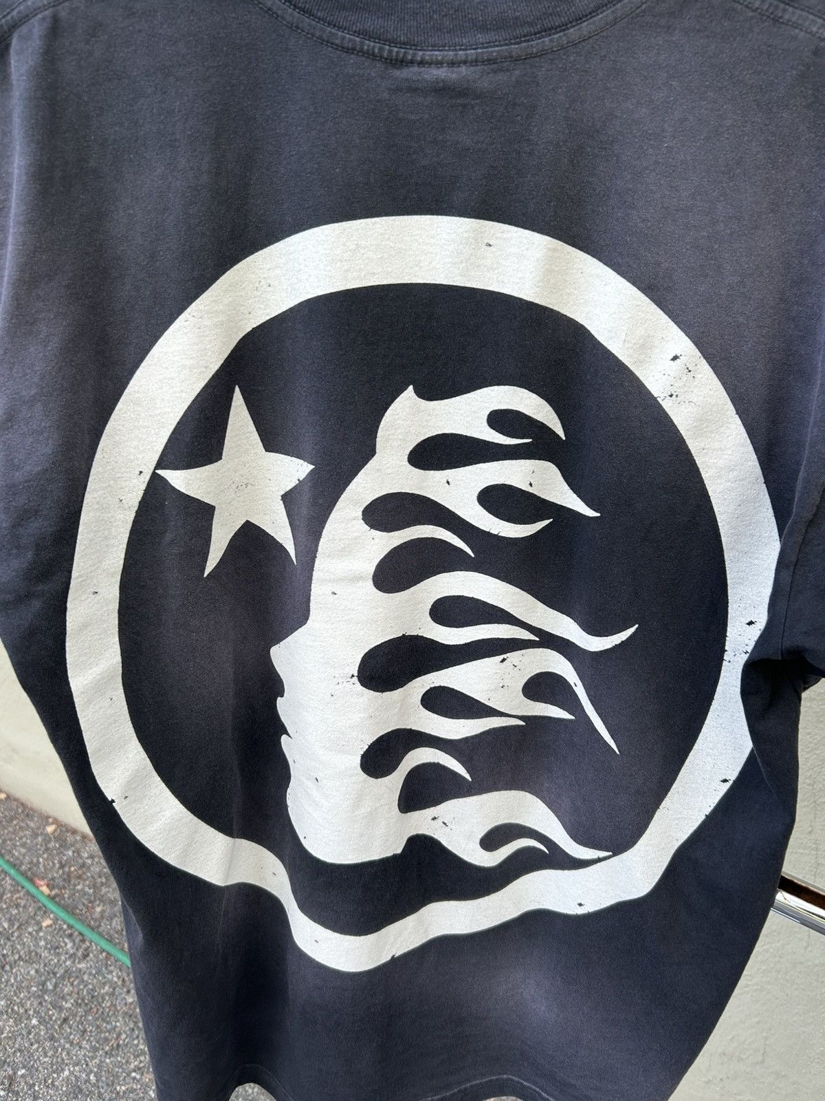 Hollister Hellstar classic logo tee Size US L / EU 52-54 / 3 - 2 Thumbnail