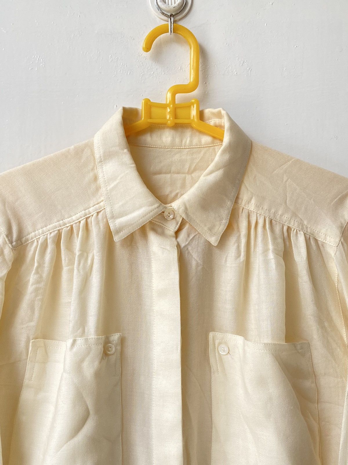 Etienne Aigner ETIENNE AIGNER Cream Shirt Size US S / EU 44-46 / 1 - 3 Thumbnail