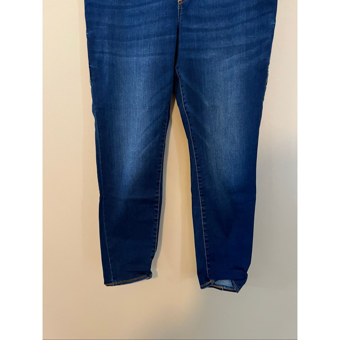 Rock & Republic Rock & Republic Pull On Skinny Jeans Woman’s Size 16 Size 38" / US 16 / IT 52 - 2 Thumbnail
