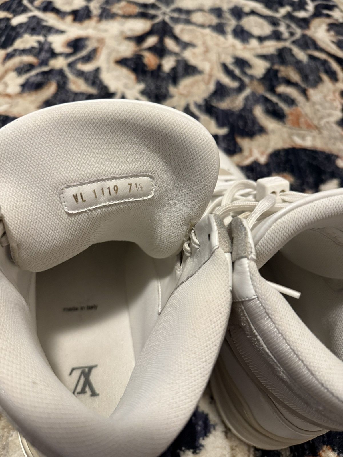 Louis Vuitton × Virgil Abloh Lv trainer Virgil era Size US 9 / EU 42 - 6 Thumbnail