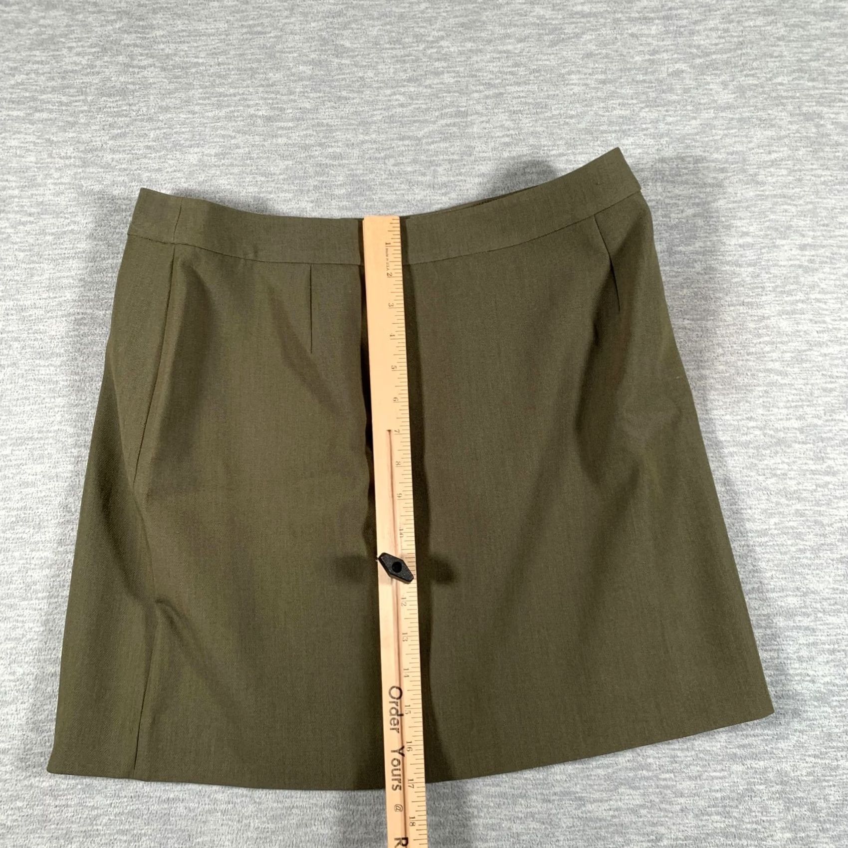 Good American Good American Skirt Womens 12 Sage Green Short Pencil Zip Back Lined Stretch Skirt Womens 12 Sage Green Short Pencil Zip Back Lined Stretch Size 34" / US 12 / IT 48 - 4 Thumbnail